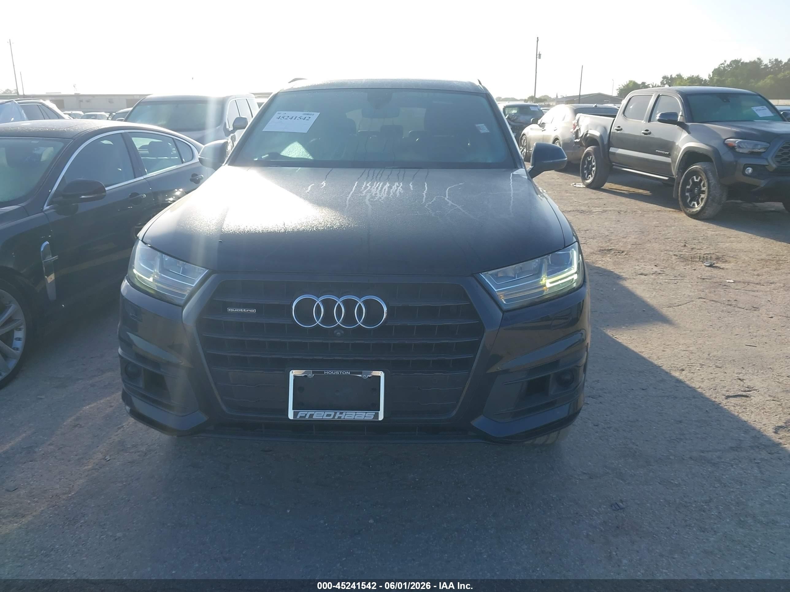 2018 Audi Q7 3.0t Premium Black vin: WA1VAAF71JD015446
