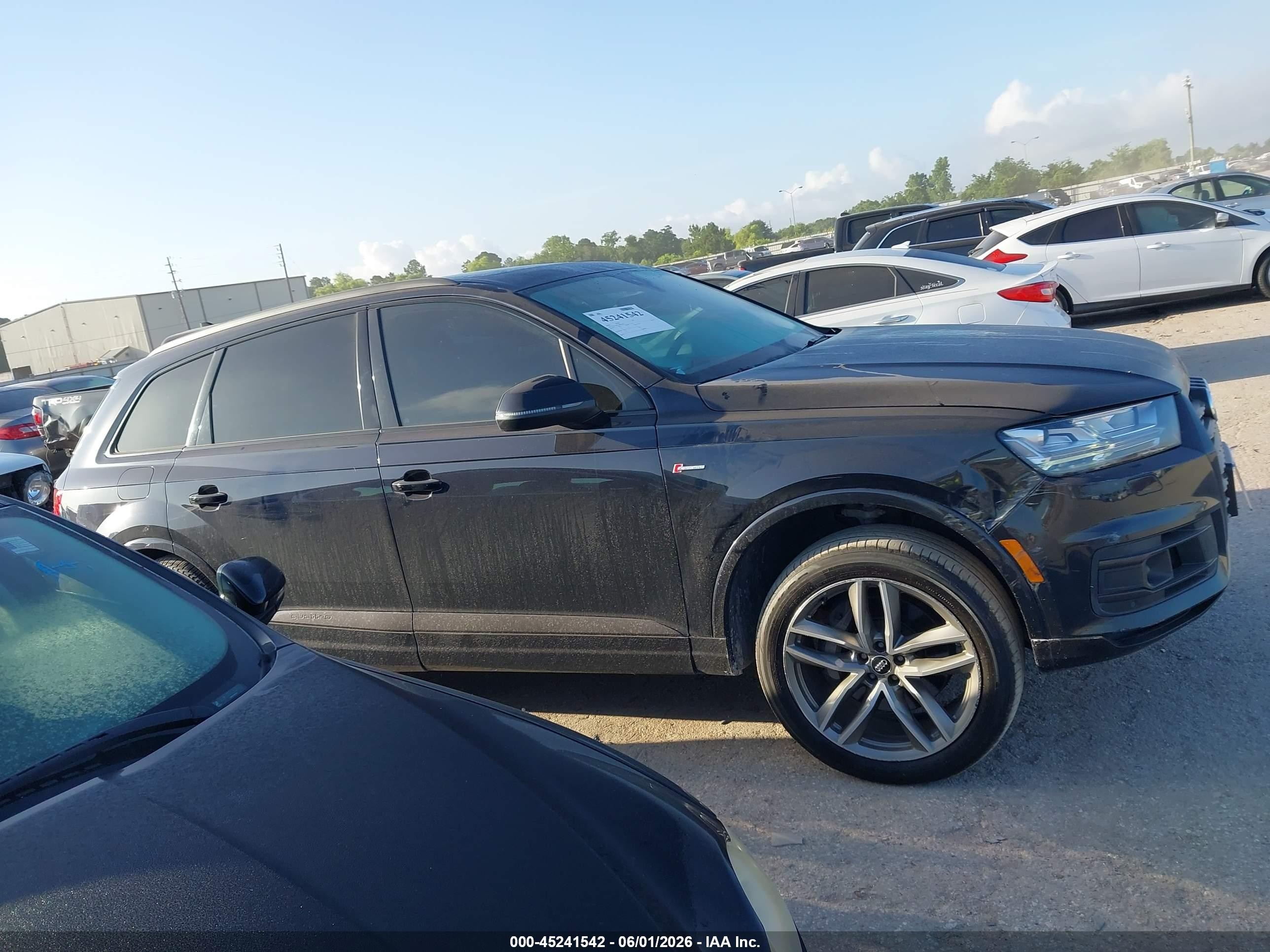 2018 Audi Q7 3.0t Premium Black vin: WA1VAAF71JD015446
