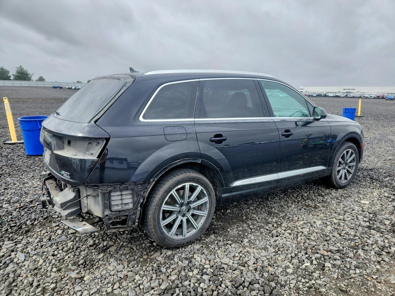 2017 Audi Q7 Prestige Black vin: WA1VAAF72HD001212