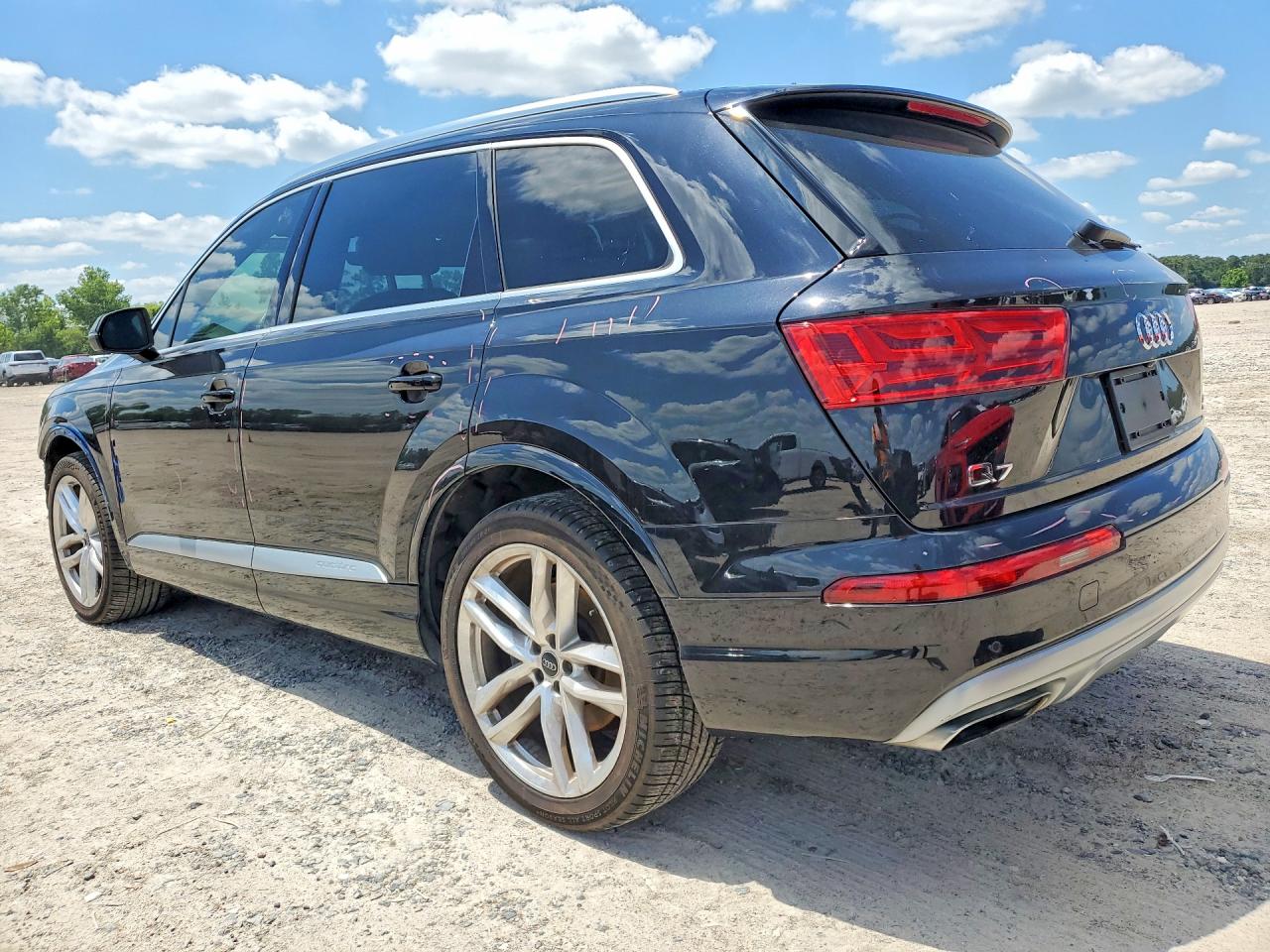 2018 Audi Q7 Prestige Black vin: WA1VAAF74JD028742