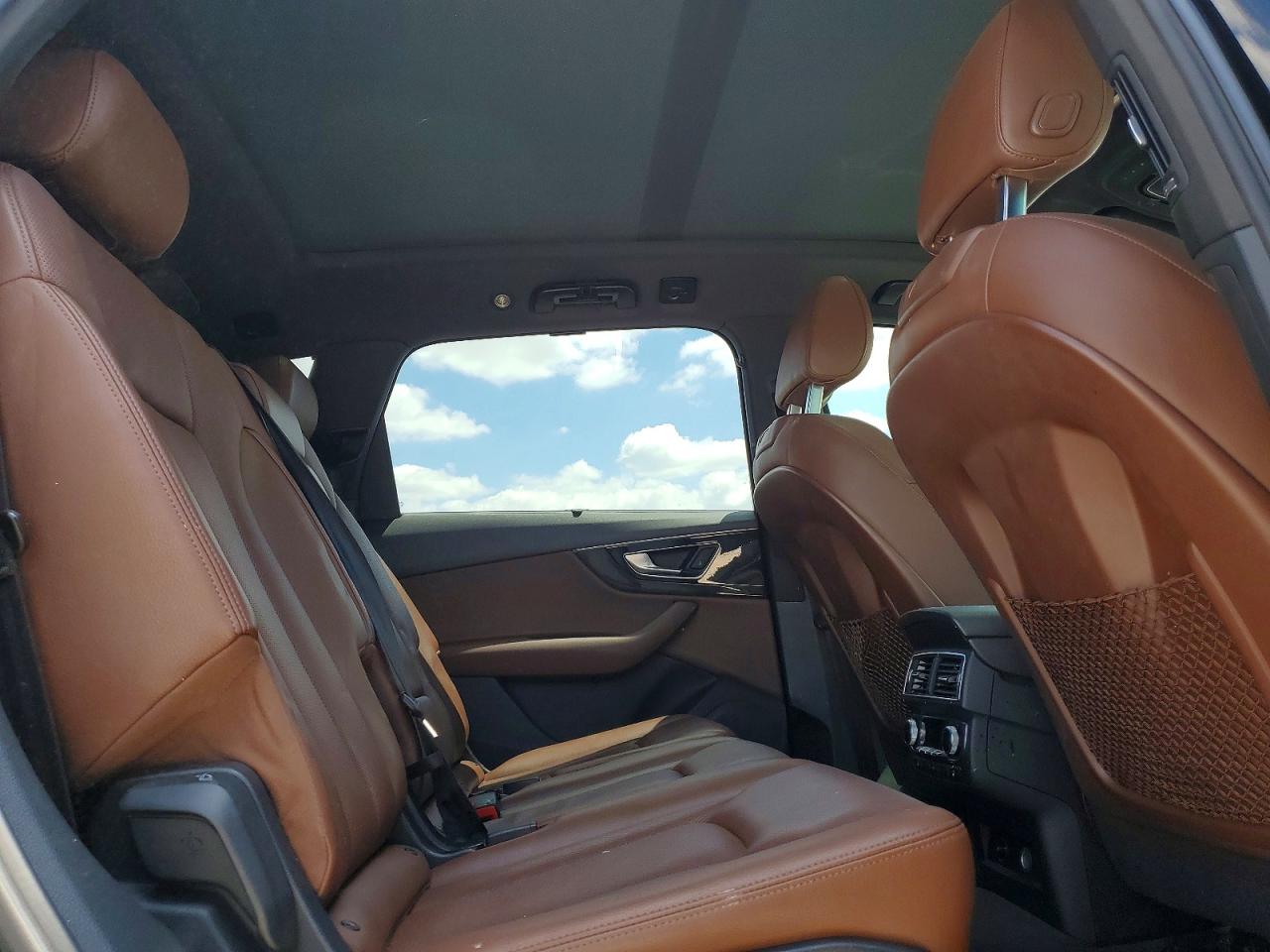 2018 Audi Q7 Prestige Black vin: WA1VAAF74JD028742
