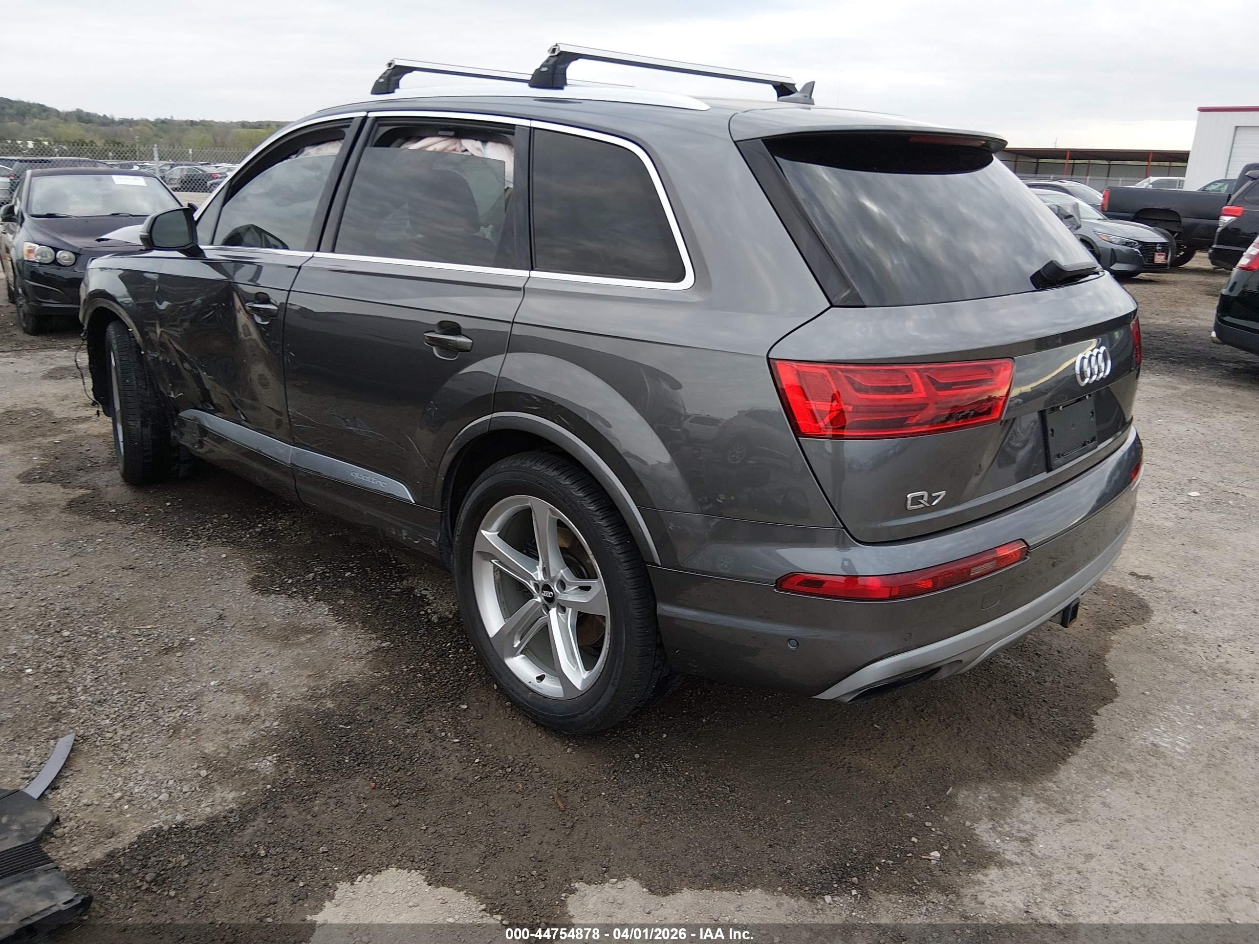 2019 Audi Q7 55 Premium Серый vin: WA1VAAF74KD003566