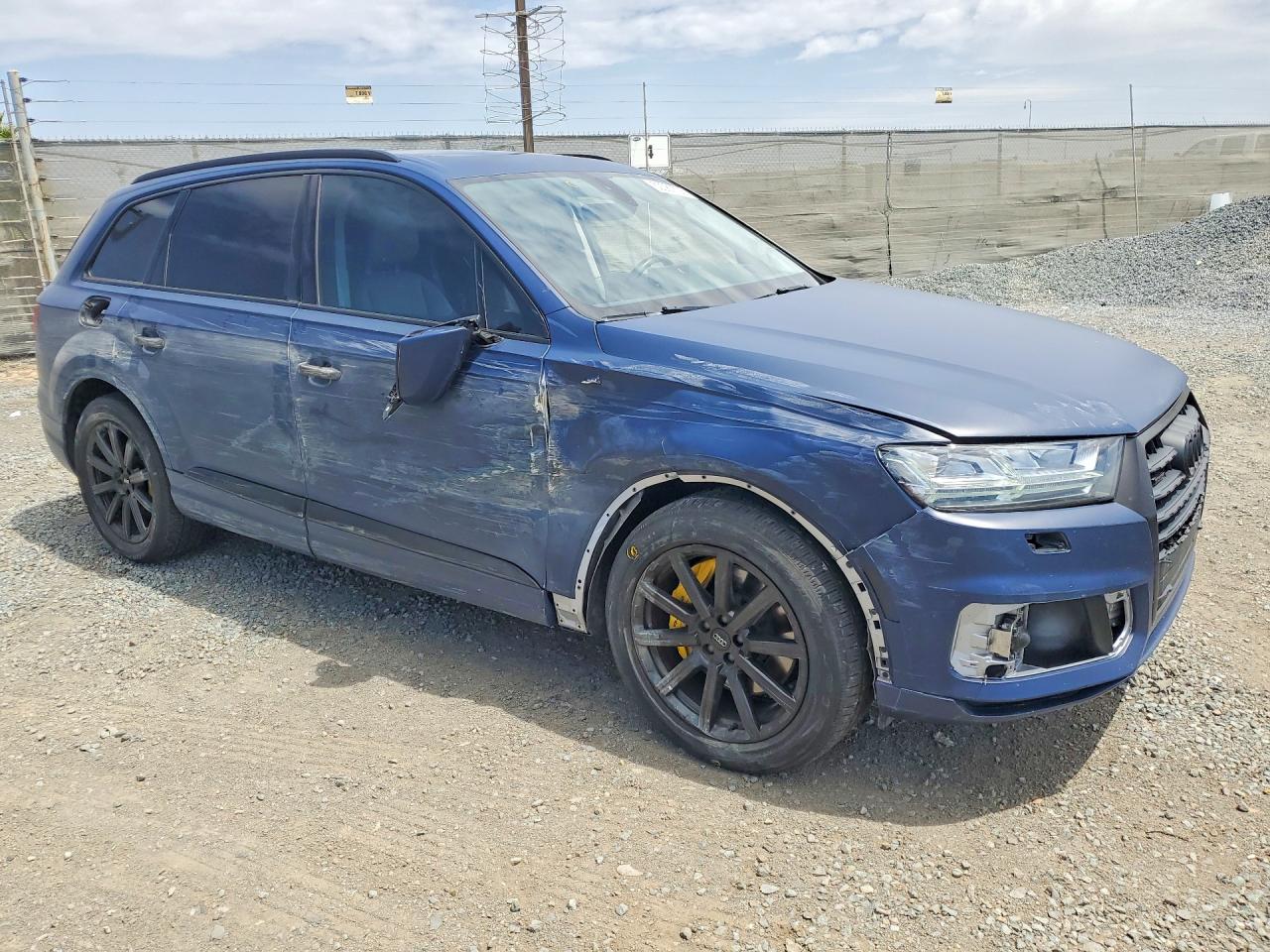 2018 Audi Q7 Base Blue vin: WA1VAAF76JD013272