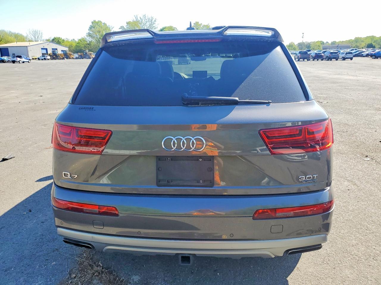 2018 Audi Q7 Prestige Gray vin: WA1VAAF76JD034395