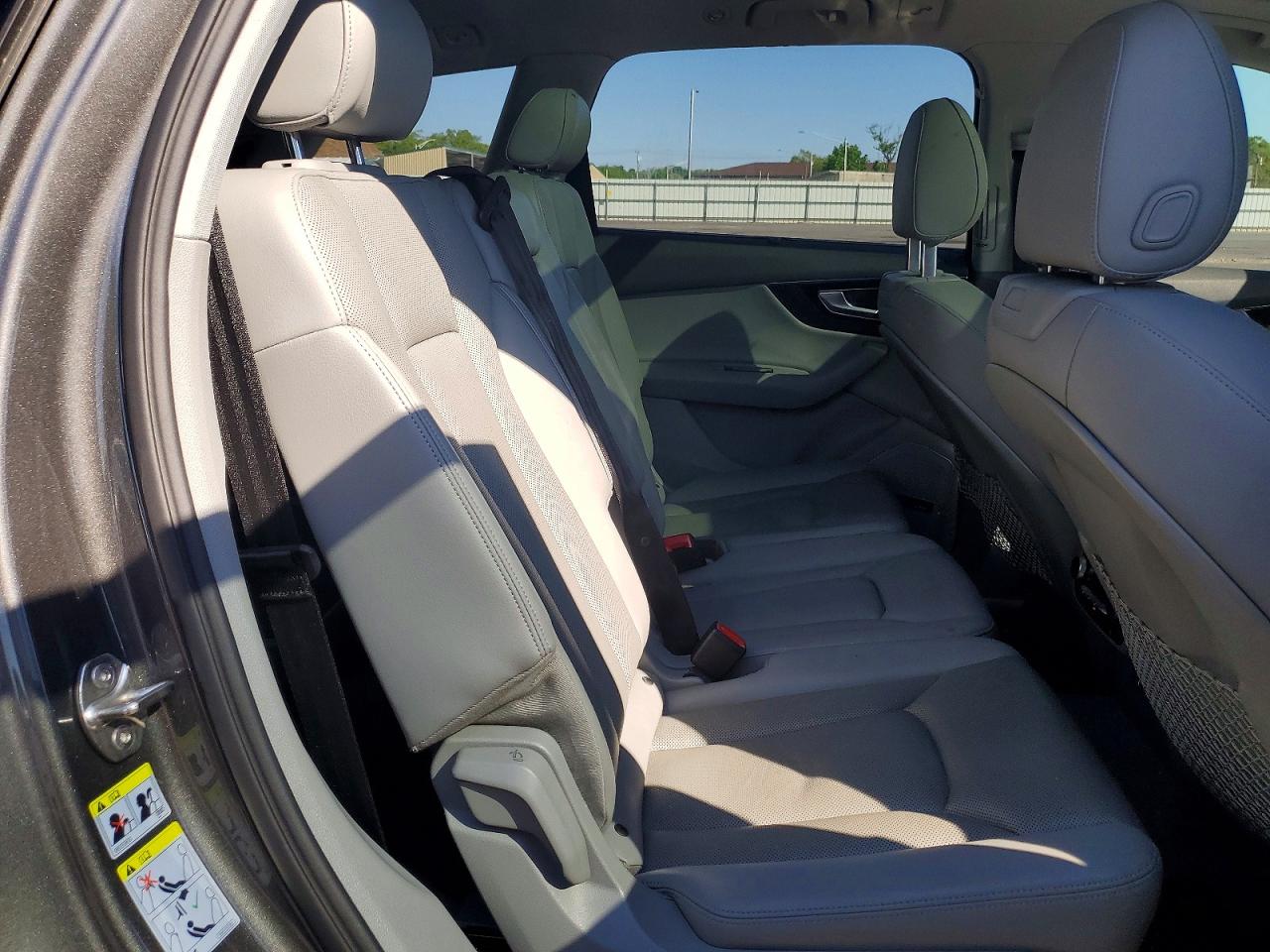 2018 Audi Q7 Prestige Gray vin: WA1VAAF76JD034395