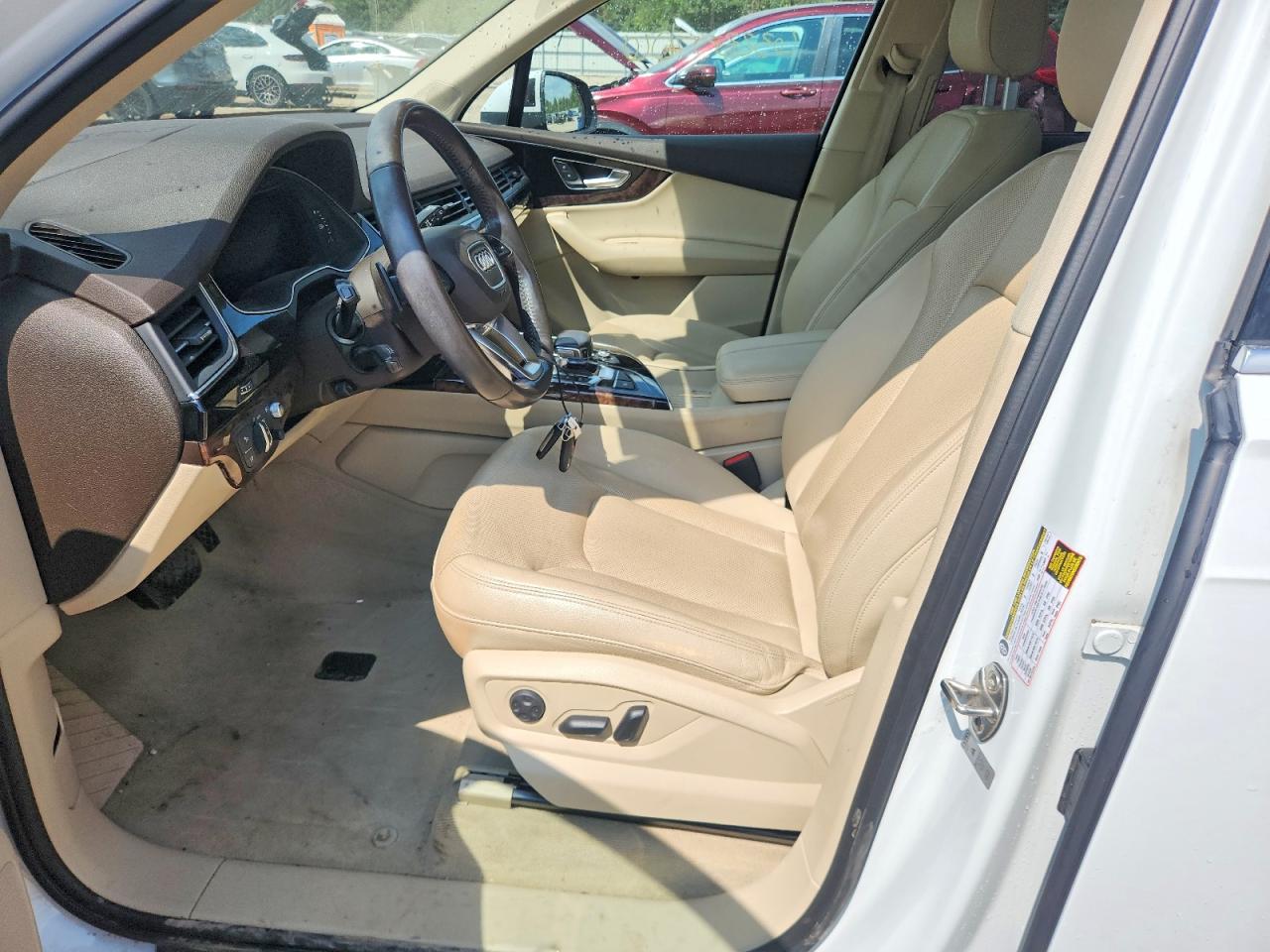 2018 Audi Q7 Prestige Белый vin: WA1VAAF78JD029599