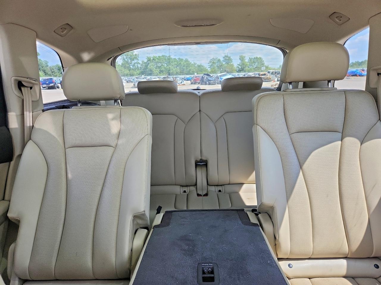2018 Audi Q7 Prestige Белый vin: WA1VAAF78JD029599