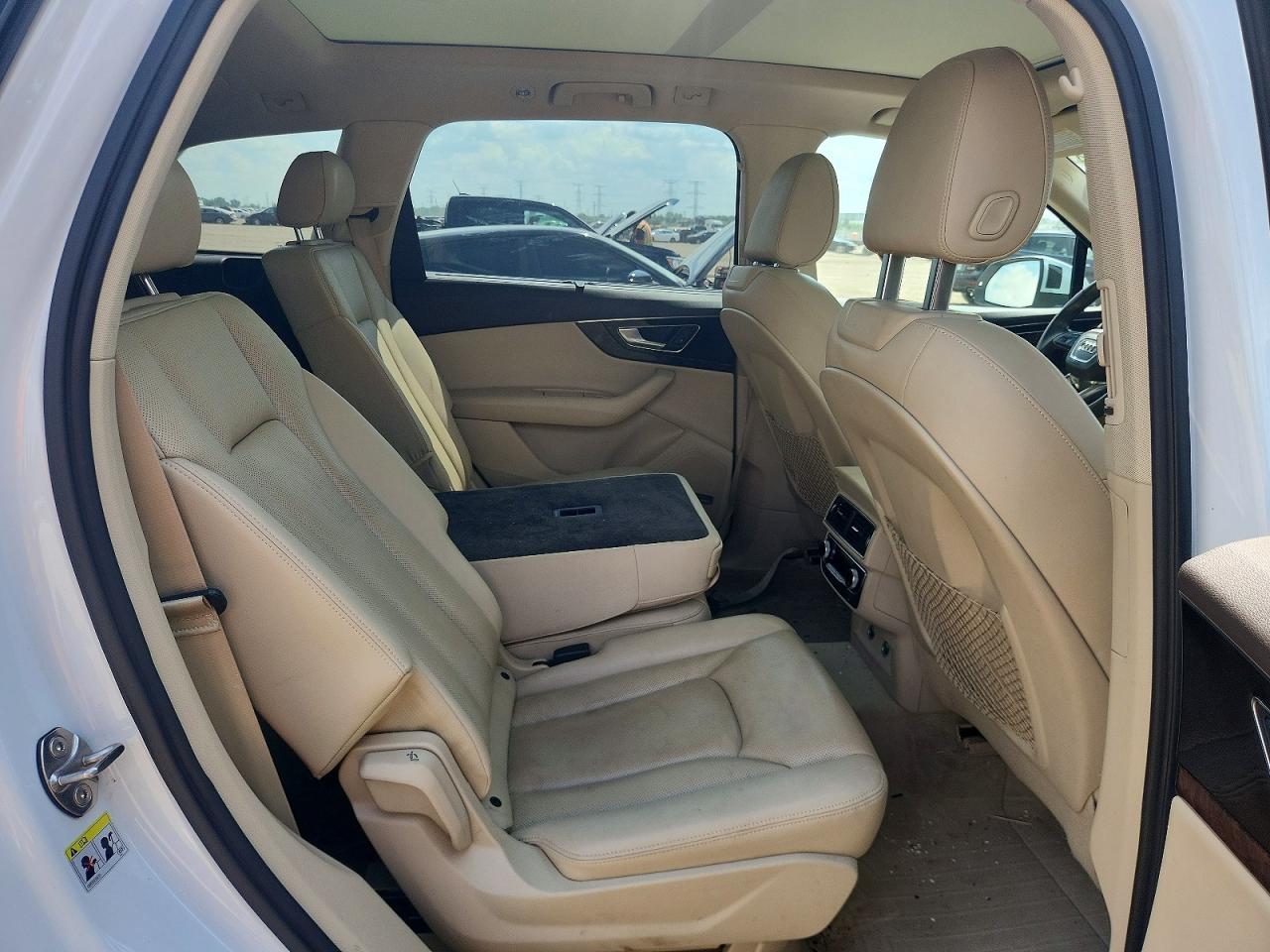 2018 Audi Q7 Prestige Белый vin: WA1VAAF78JD029599