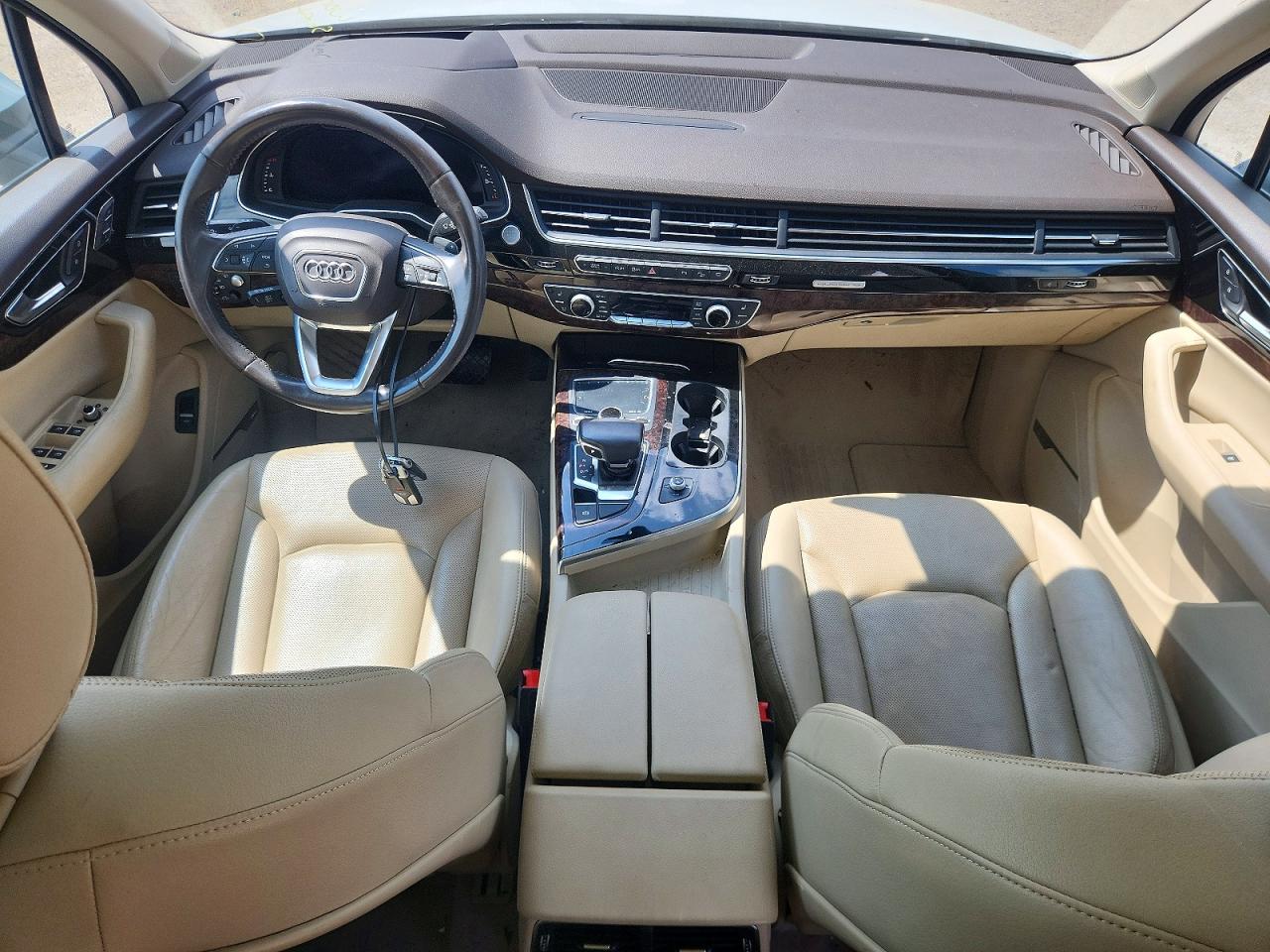 2018 Audi Q7 Prestige Белый vin: WA1VAAF78JD029599