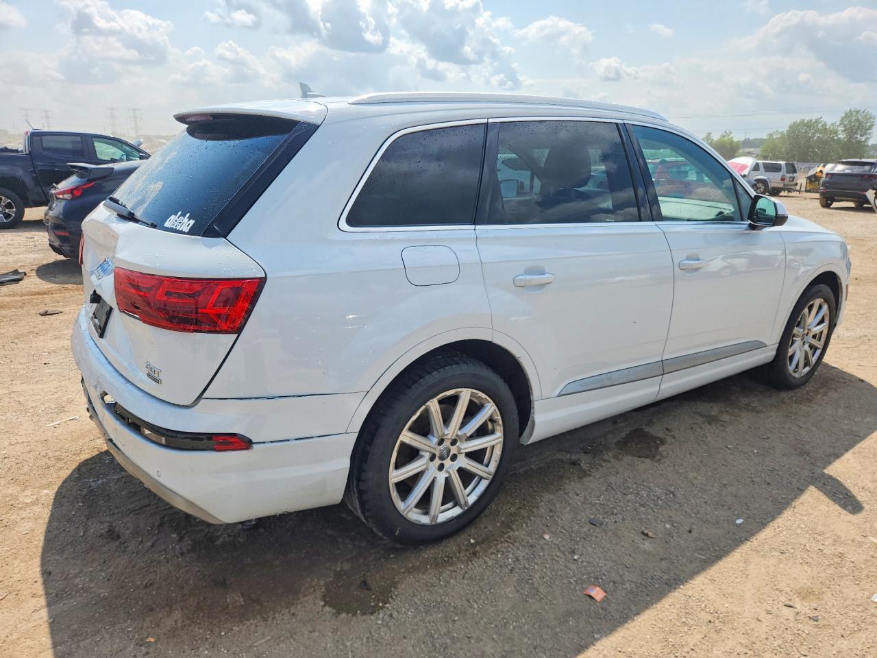 2018 Audi Q7 Prestige Белый vin: WA1VAAF78JD029599
