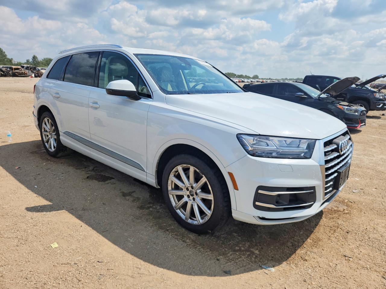 2018 Audi Q7 Prestige Белый vin: WA1VAAF78JD029599