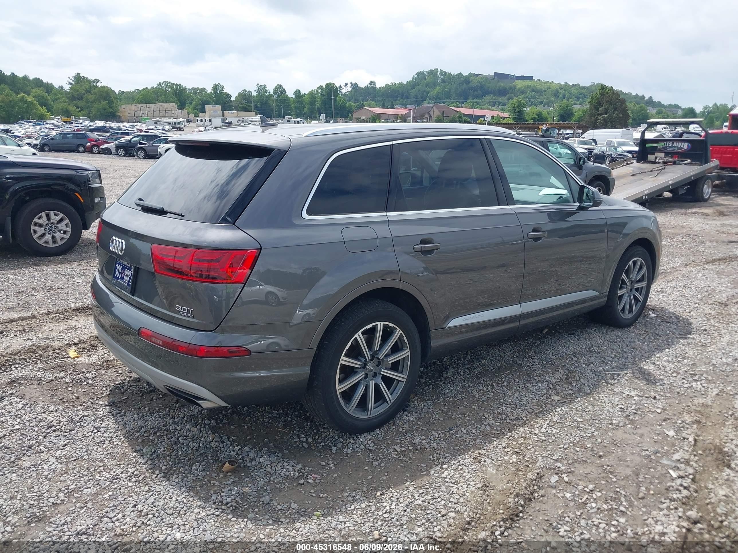 2018 Audi Q7 3.0t Premium Gray vin: WA1VAAF79JD034701