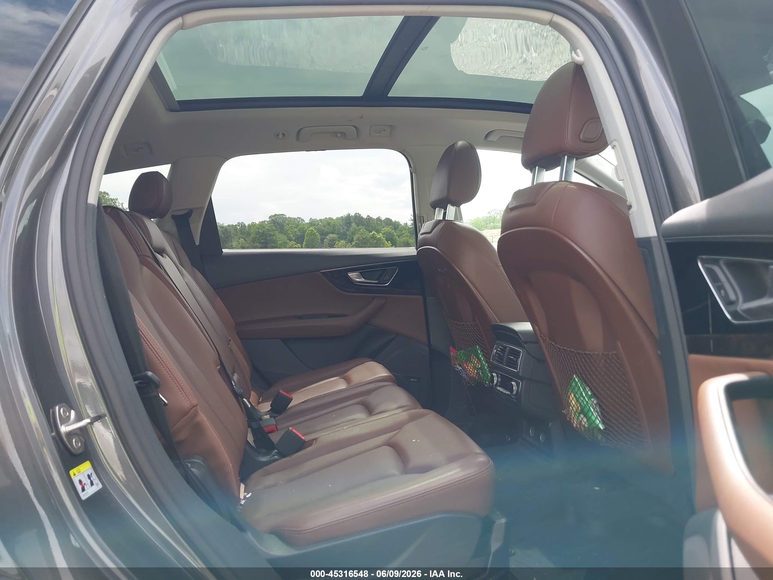 2018 Audi Q7 3.0t Premium Gray vin: WA1VAAF79JD034701