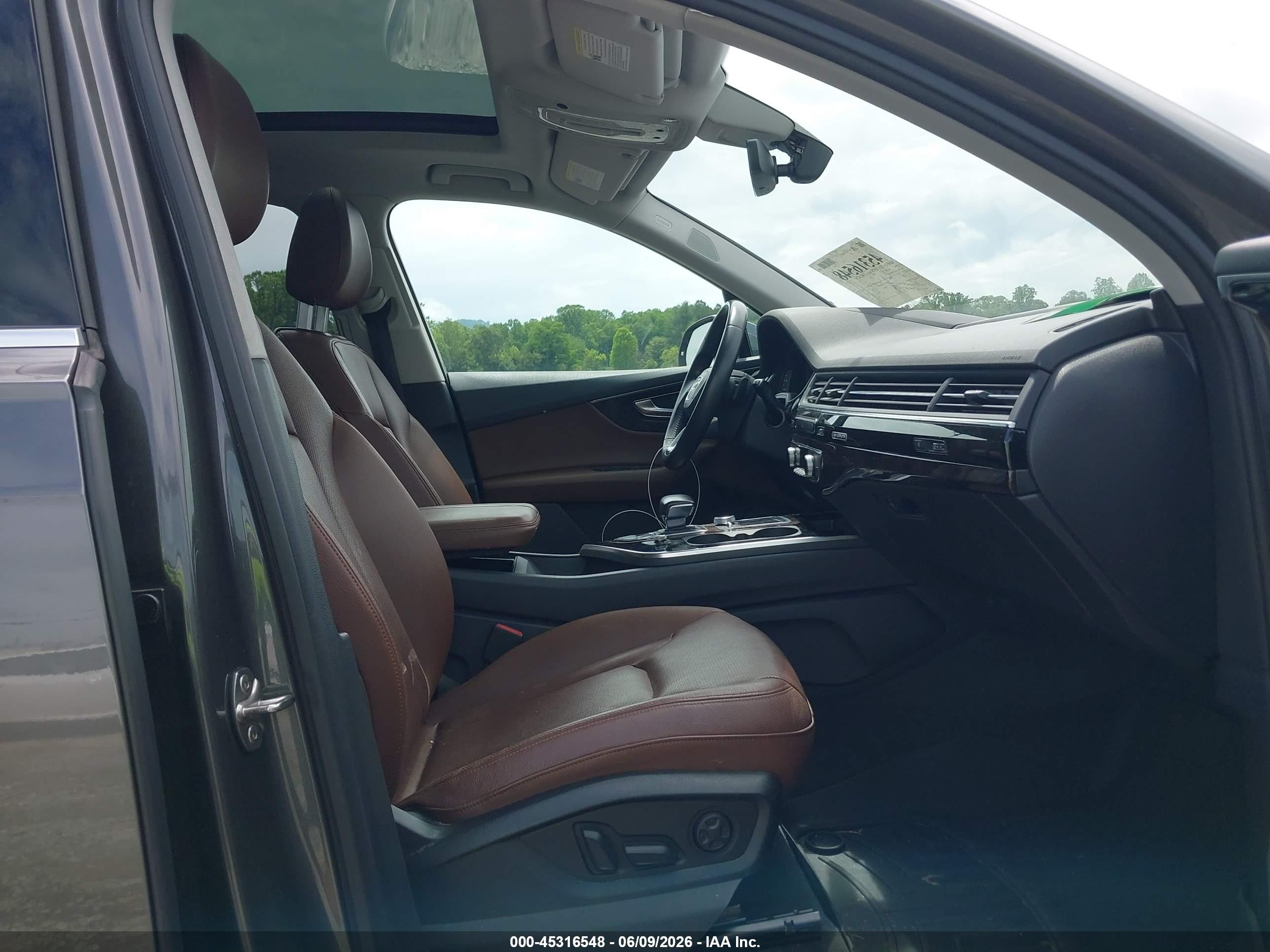 2018 Audi Q7 3.0t Premium Gray vin: WA1VAAF79JD034701