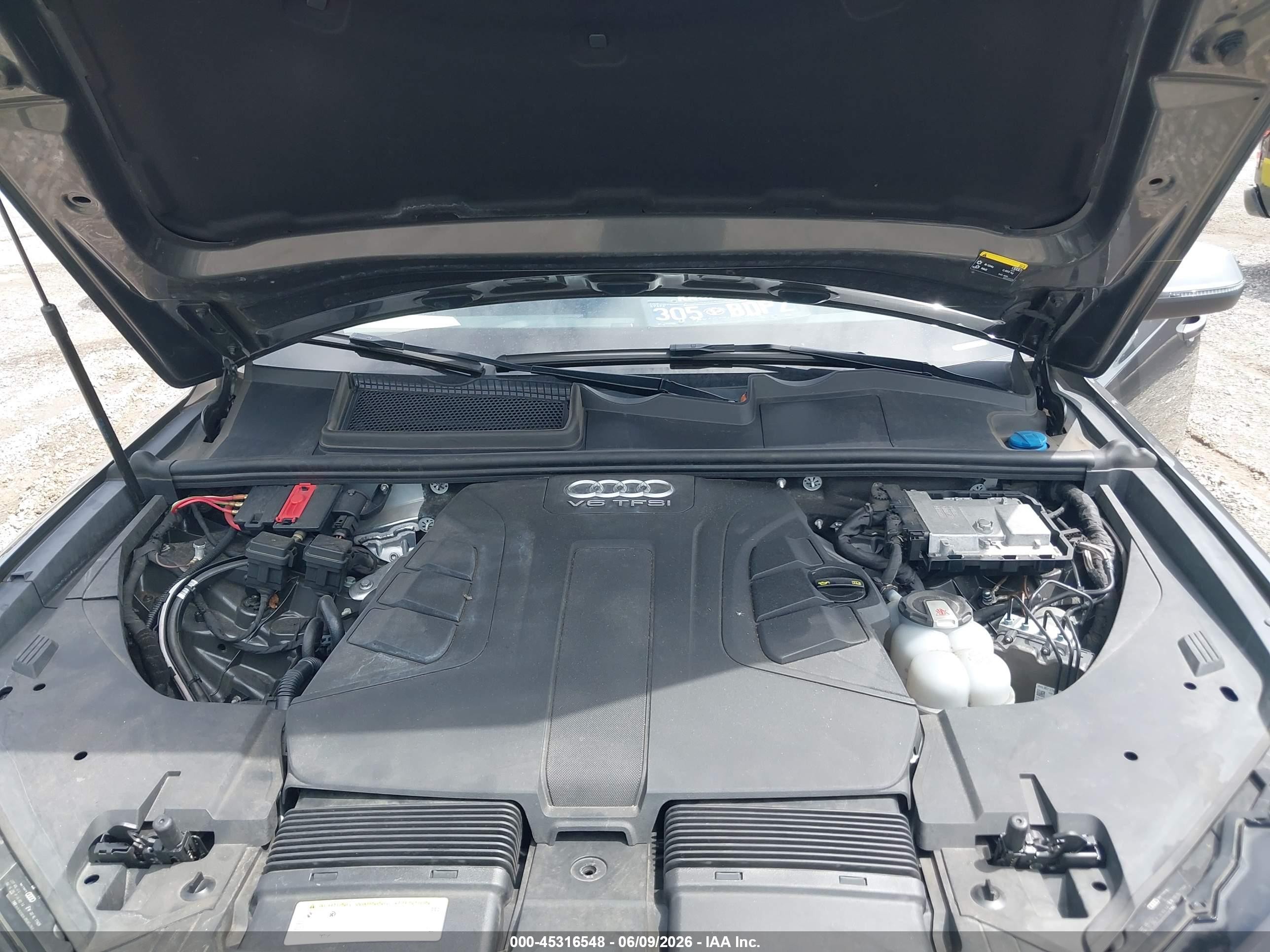 2018 Audi Q7 3.0t Premium Gray vin: WA1VAAF79JD034701