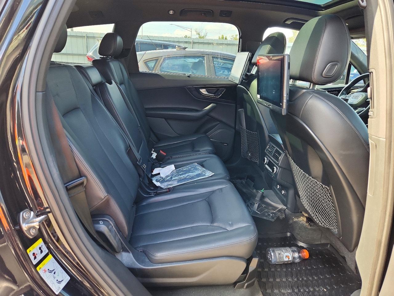 2018 Audi Q7 Prestige Black vin: WA1VAAF7XJD050941