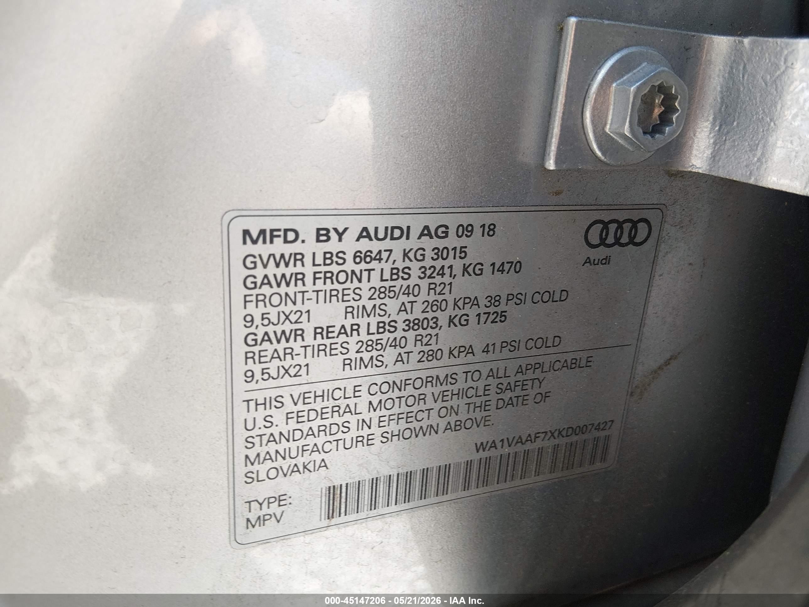 2019 Audi Q7 55 Premium Серебряный vin: WA1VAAF7XKD007427