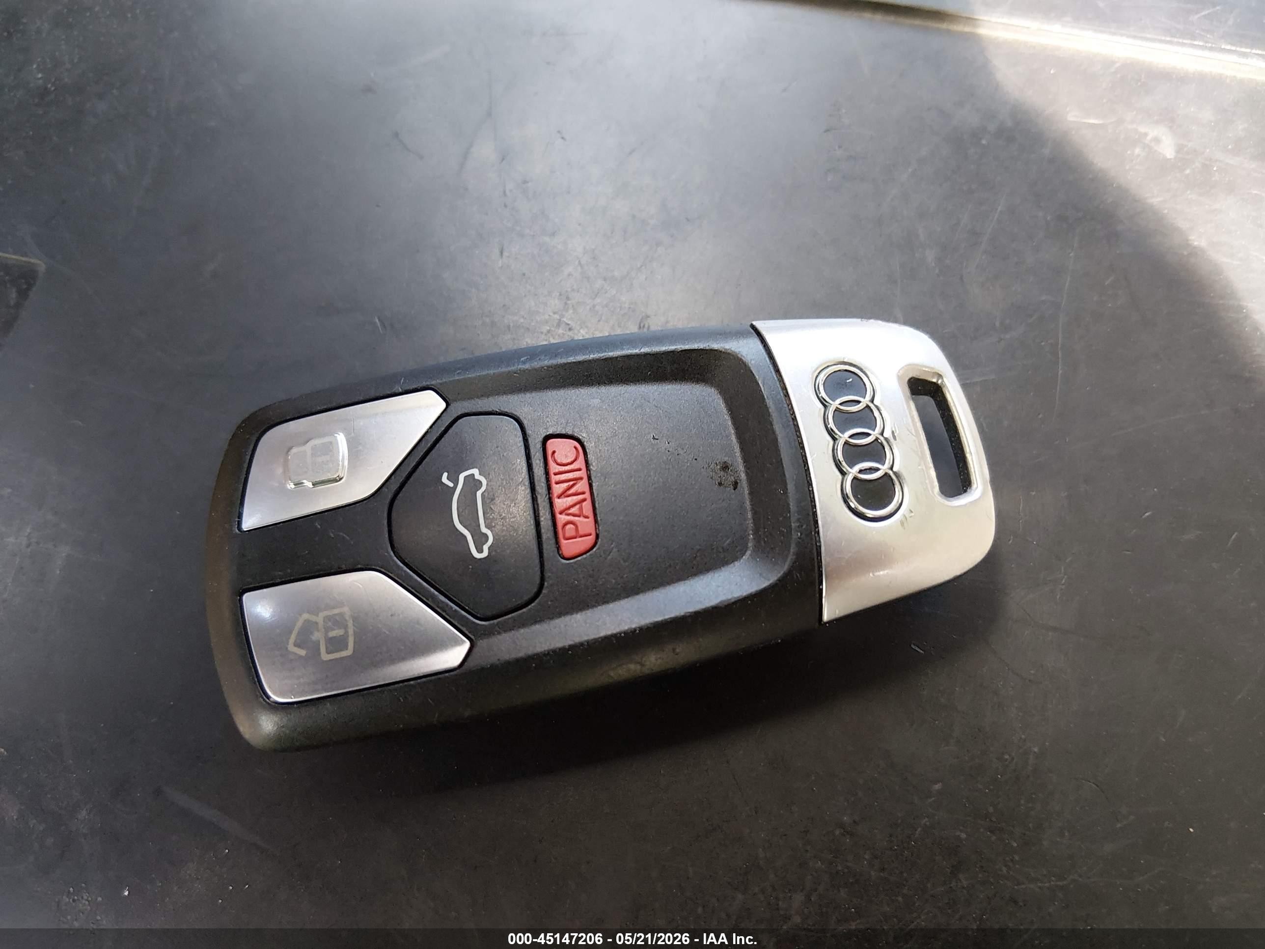 2019 Audi Q7 55 Premium Серебряный vin: WA1VAAF7XKD007427