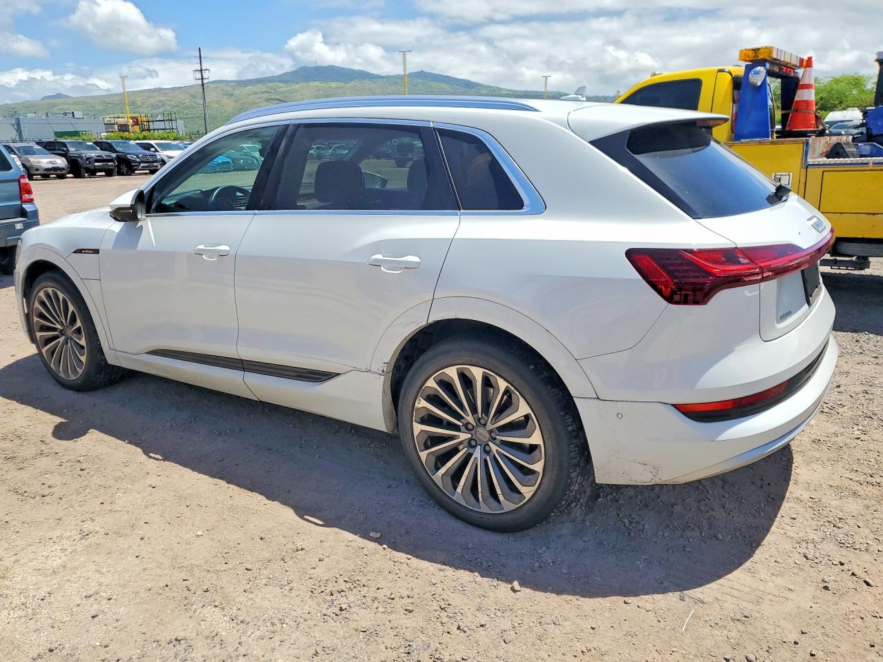2019 Audi E-tron Prestige White vin: WA1VAAGE2KB022741