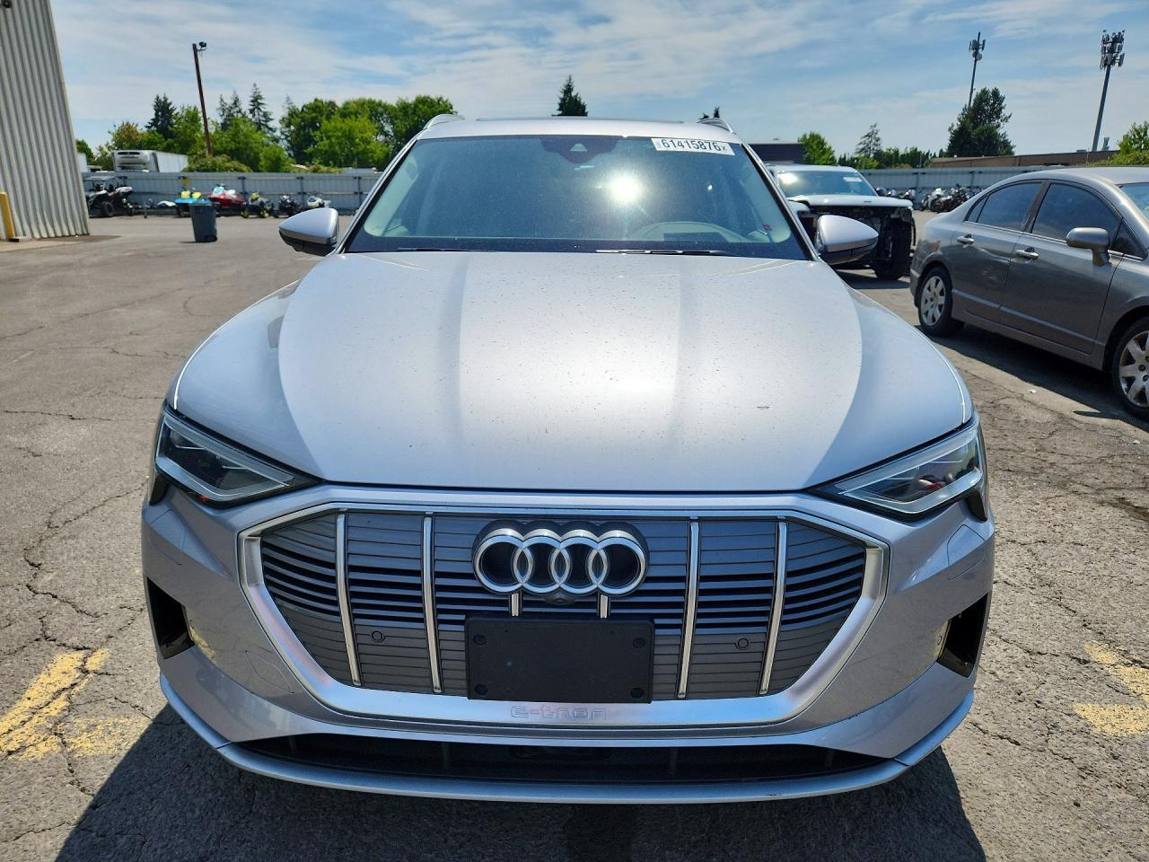 2019 Audi E-tron Prestige Silver vin: WA1VABGE7KB008940