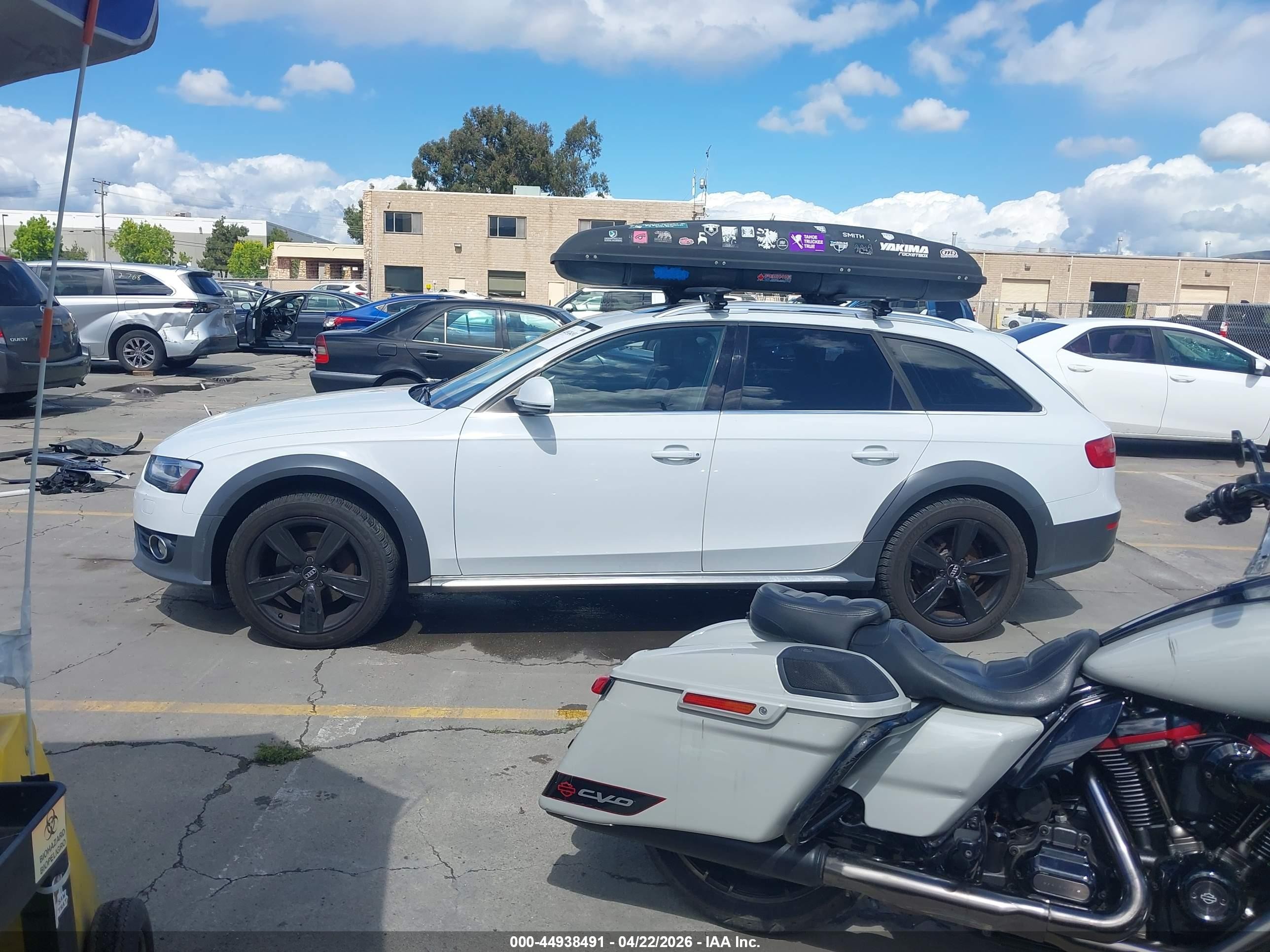 2013 Audi Allroad 2.0t Premium White vin: WA1VFAFL8DA222565