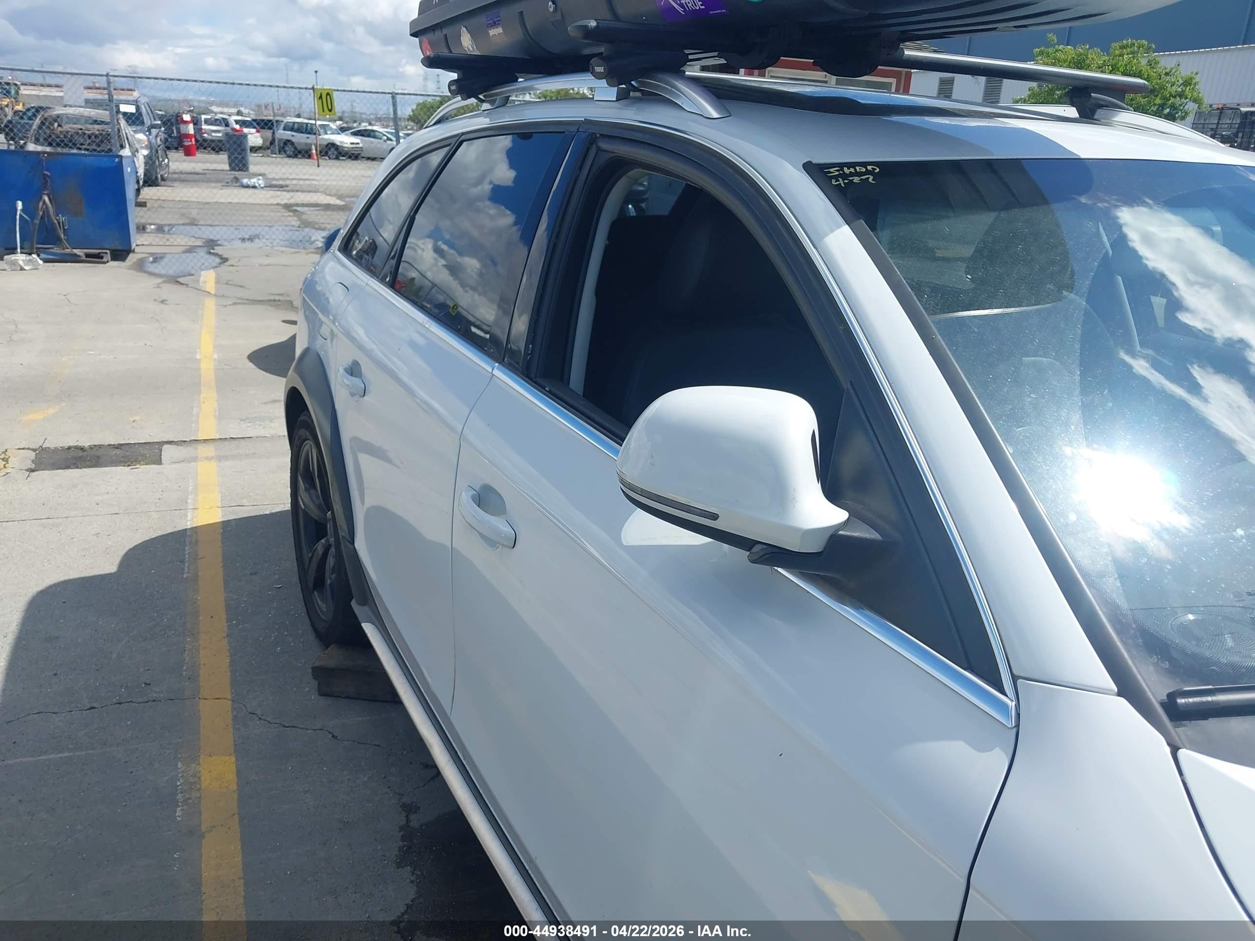 2013 Audi Allroad 2.0t Premium White vin: WA1VFAFL8DA222565