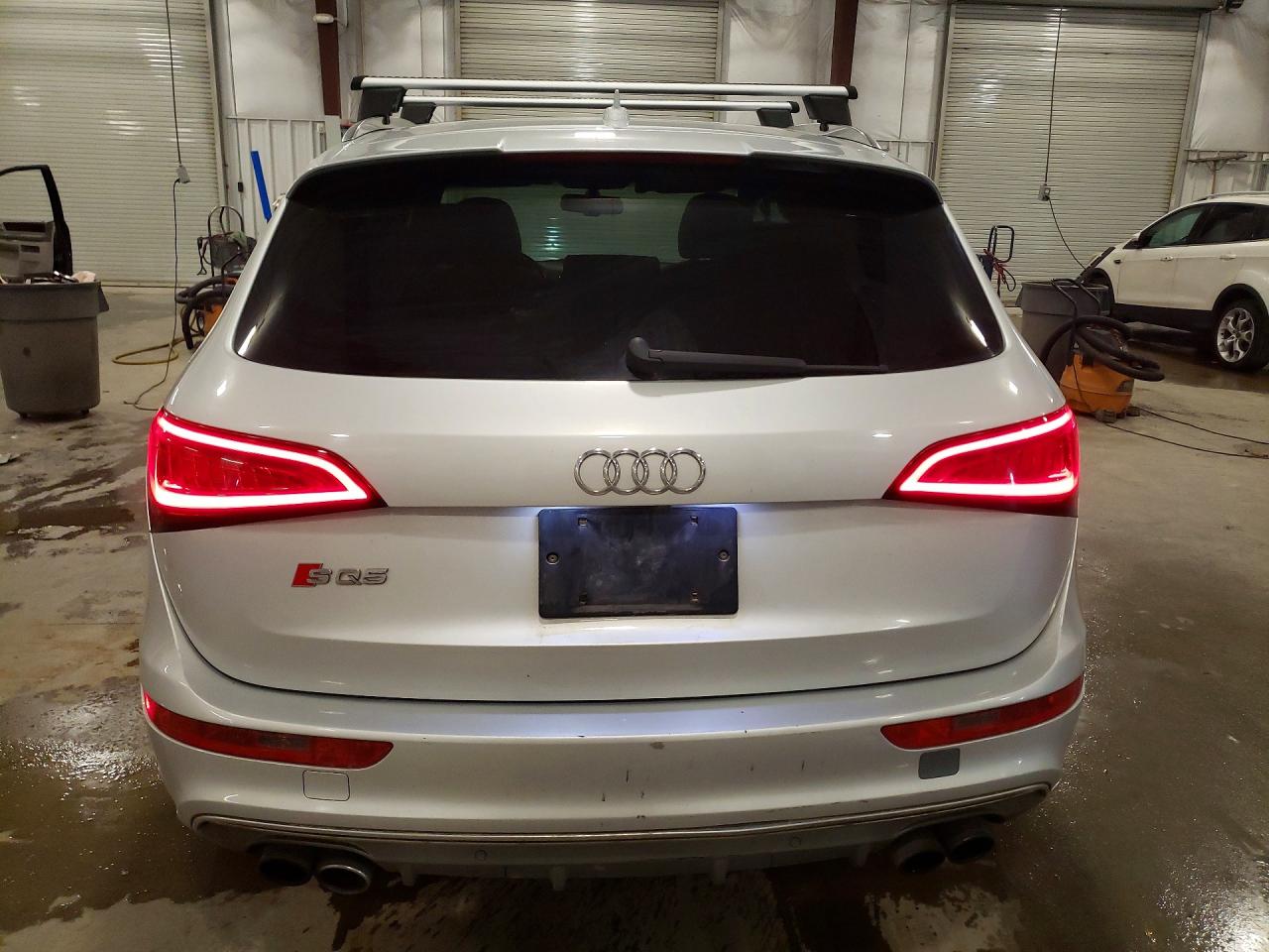2014 Audi Sq5 Prestige Silver vin: WA1VGAFP2EA020483