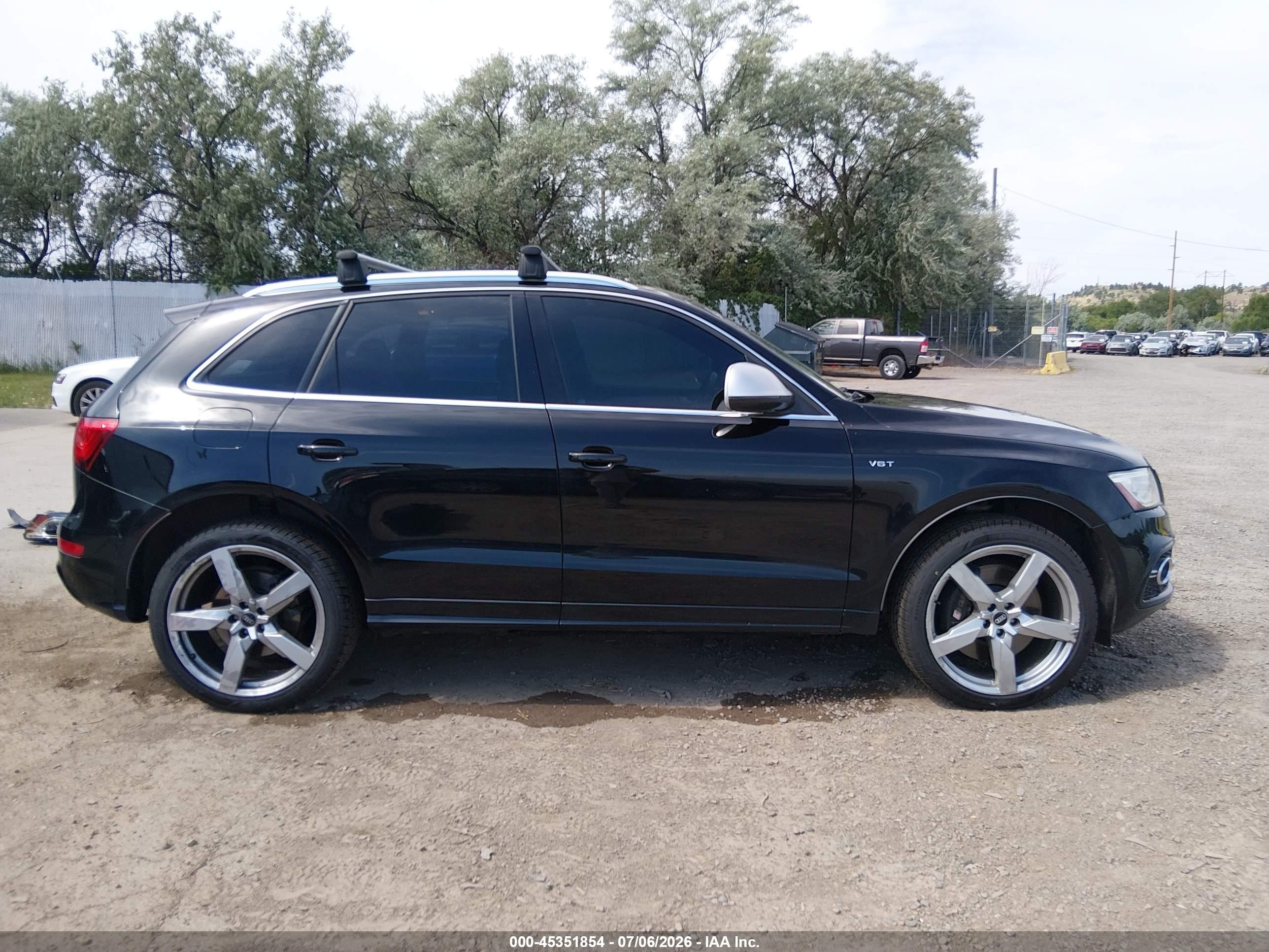 2014 Audi Sq5 3.0t Premium Plus Черный vin: WA1VGAFP4EA035292