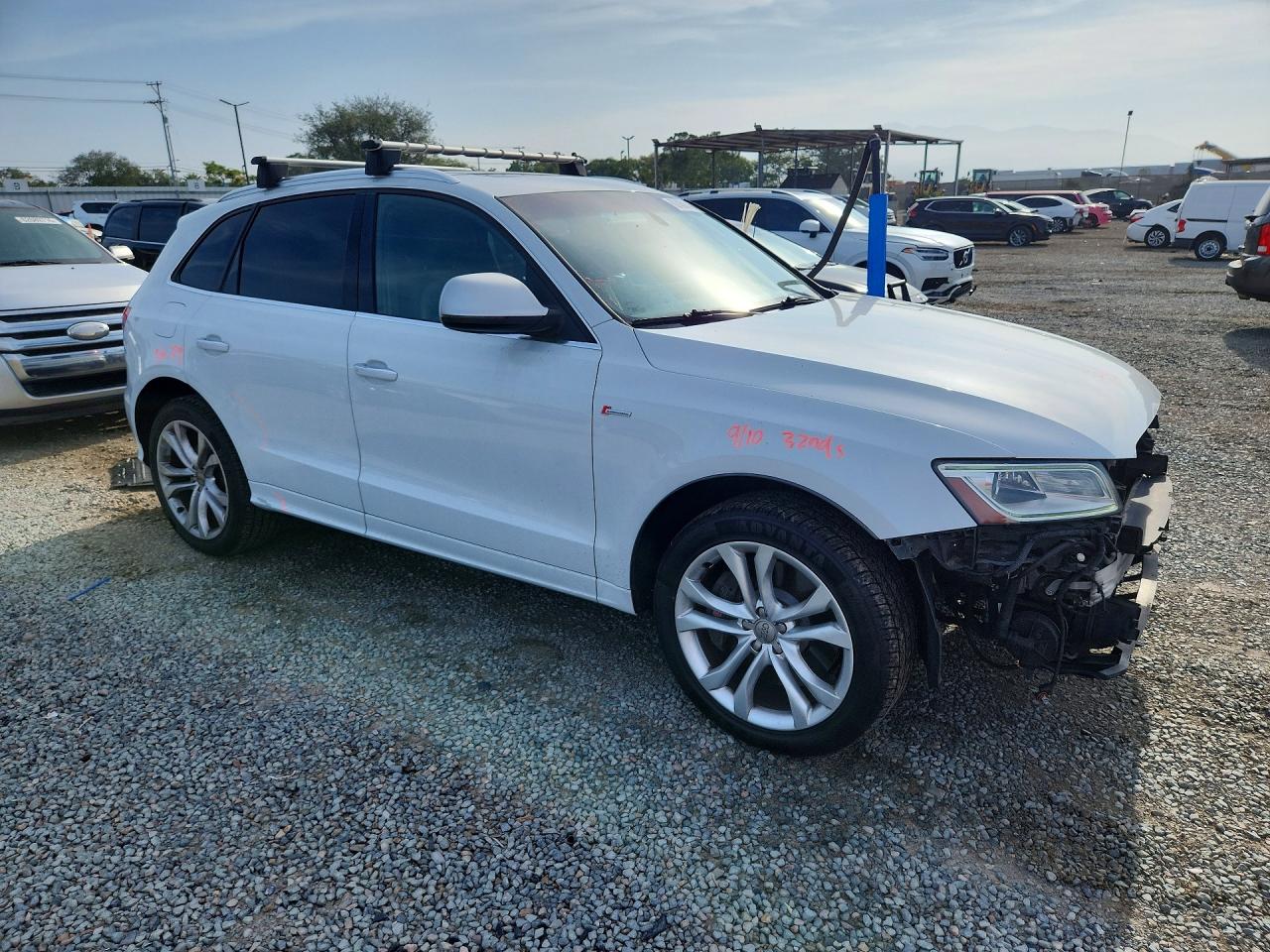 2015 Audi Sq5 Prestige White vin: WA1VGAFP7FA016625
