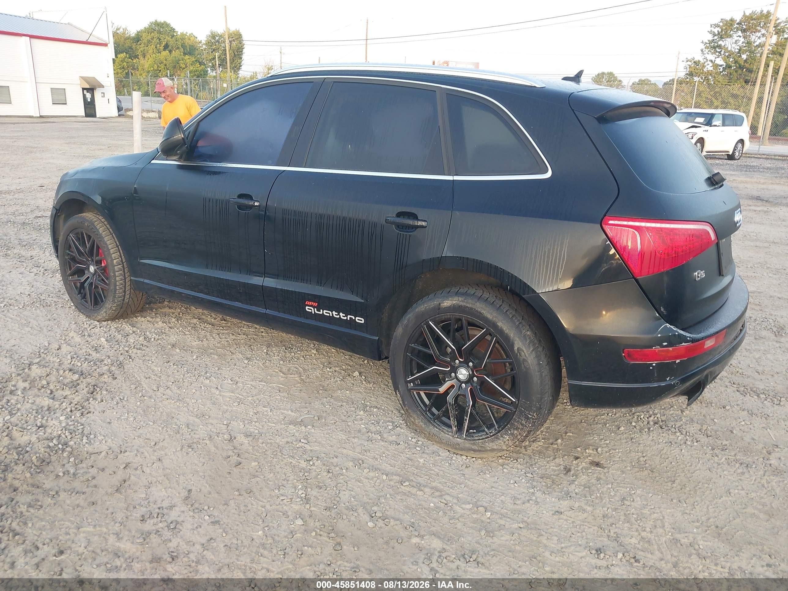 2010 Audi Q5 3.2 Premium Black vin: WA1VKAFP3AA076473