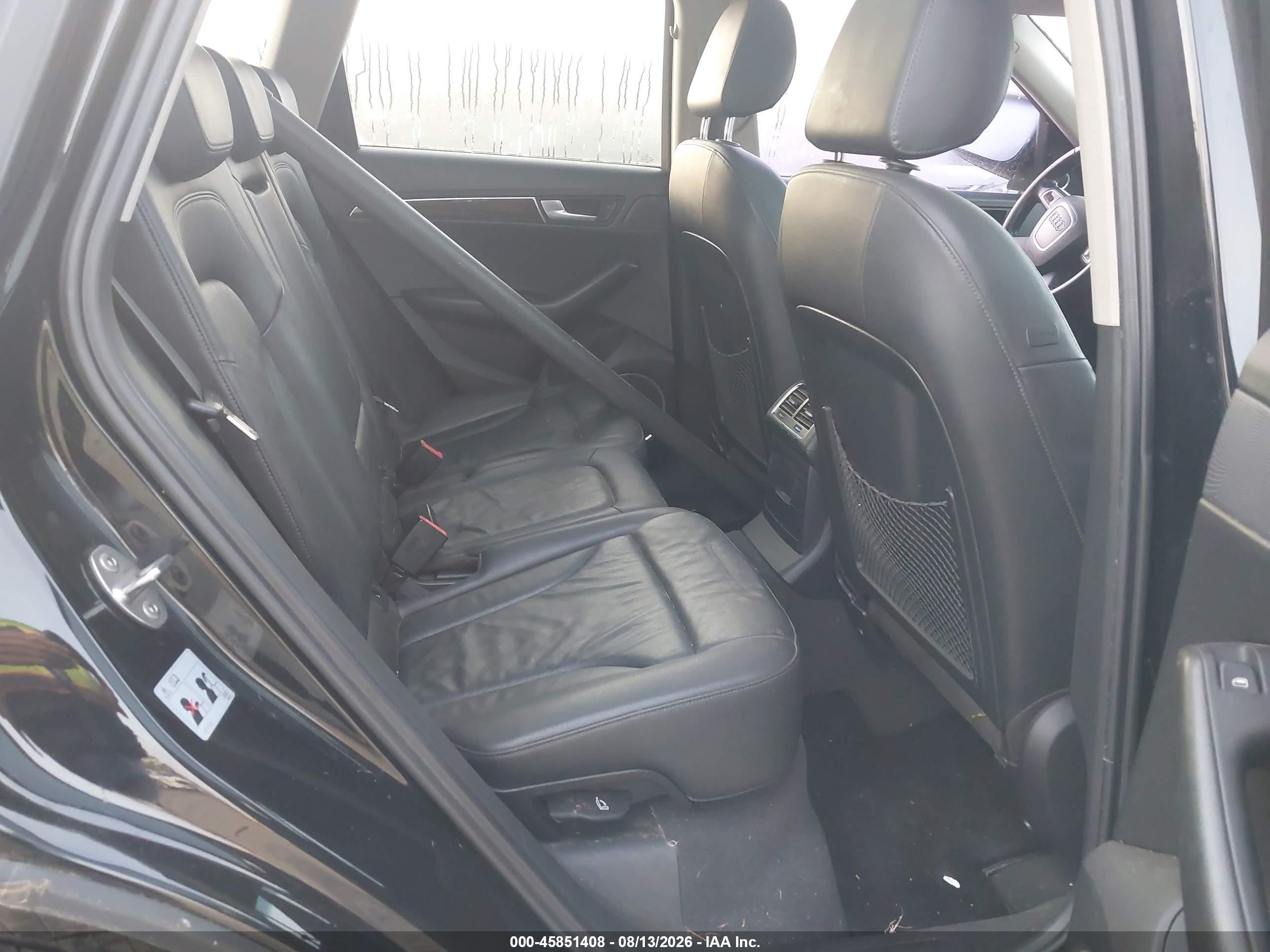 2010 Audi Q5 3.2 Premium Black vin: WA1VKAFP3AA076473