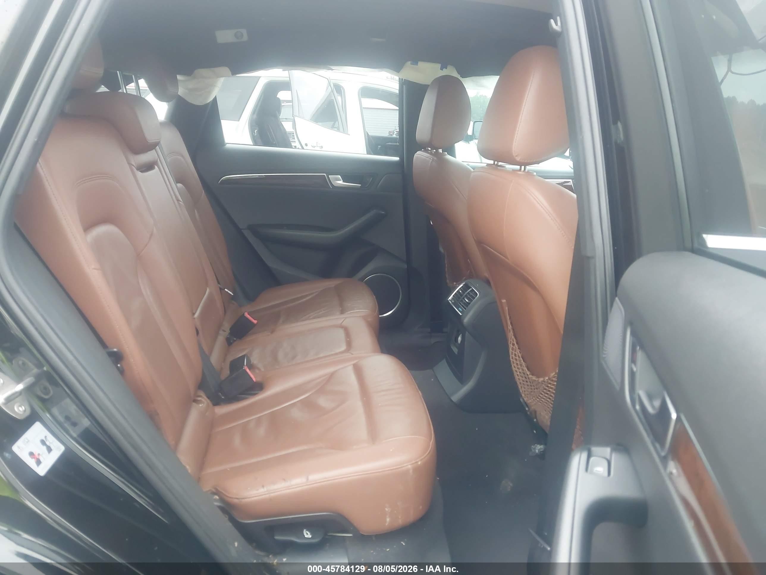 2010 Audi Q5 3.2 Premium Black vin: WA1VKAFP8AA048703