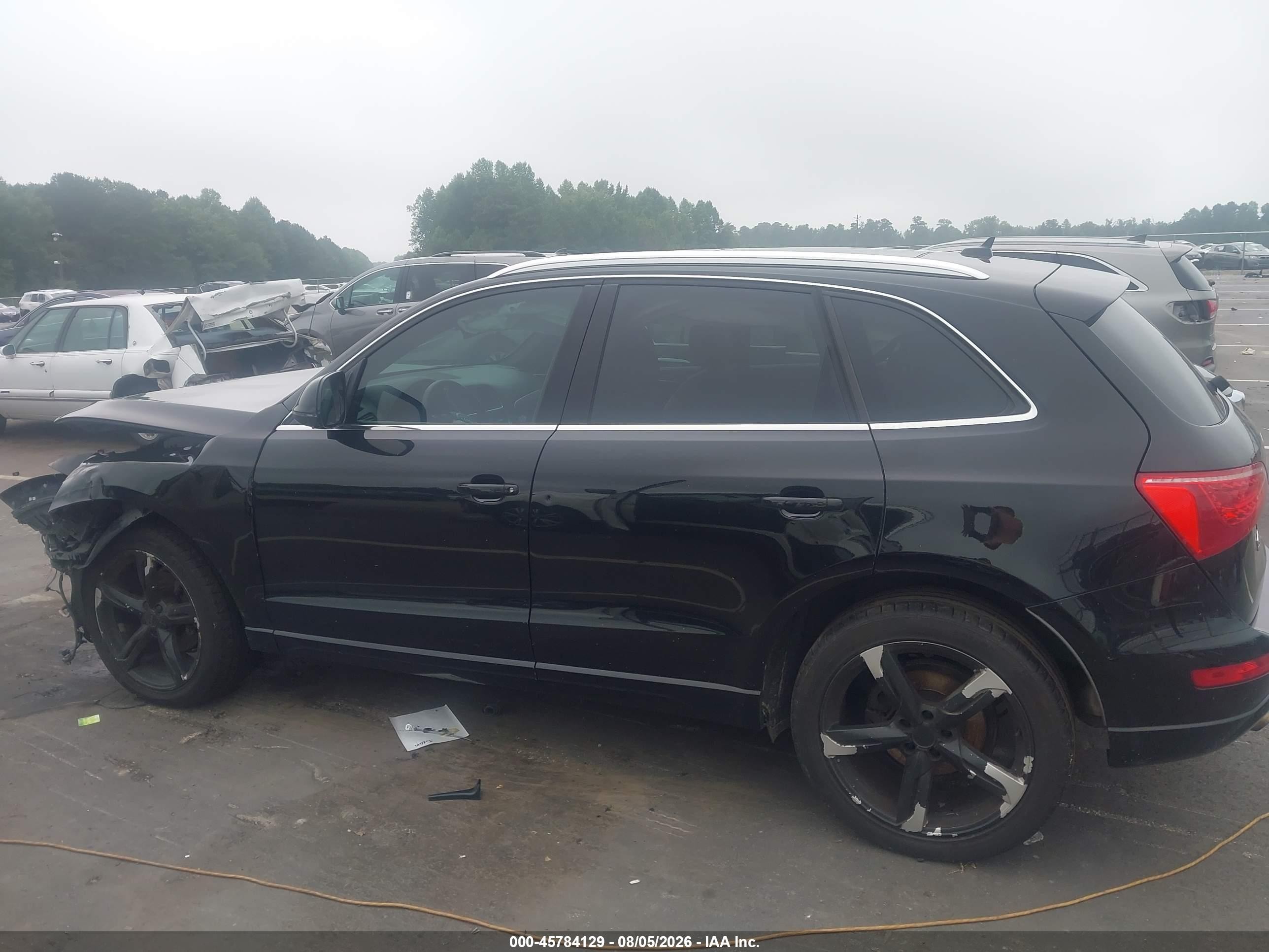 2010 Audi Q5 3.2 Premium Black vin: WA1VKAFP8AA048703