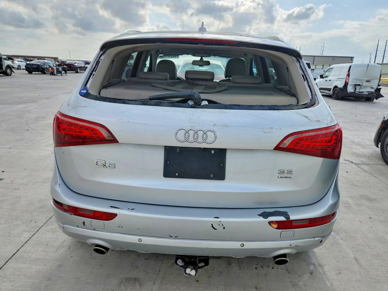 2010 Audi Q5 Prestige Silver vin: WA1VKAFPXAA095506