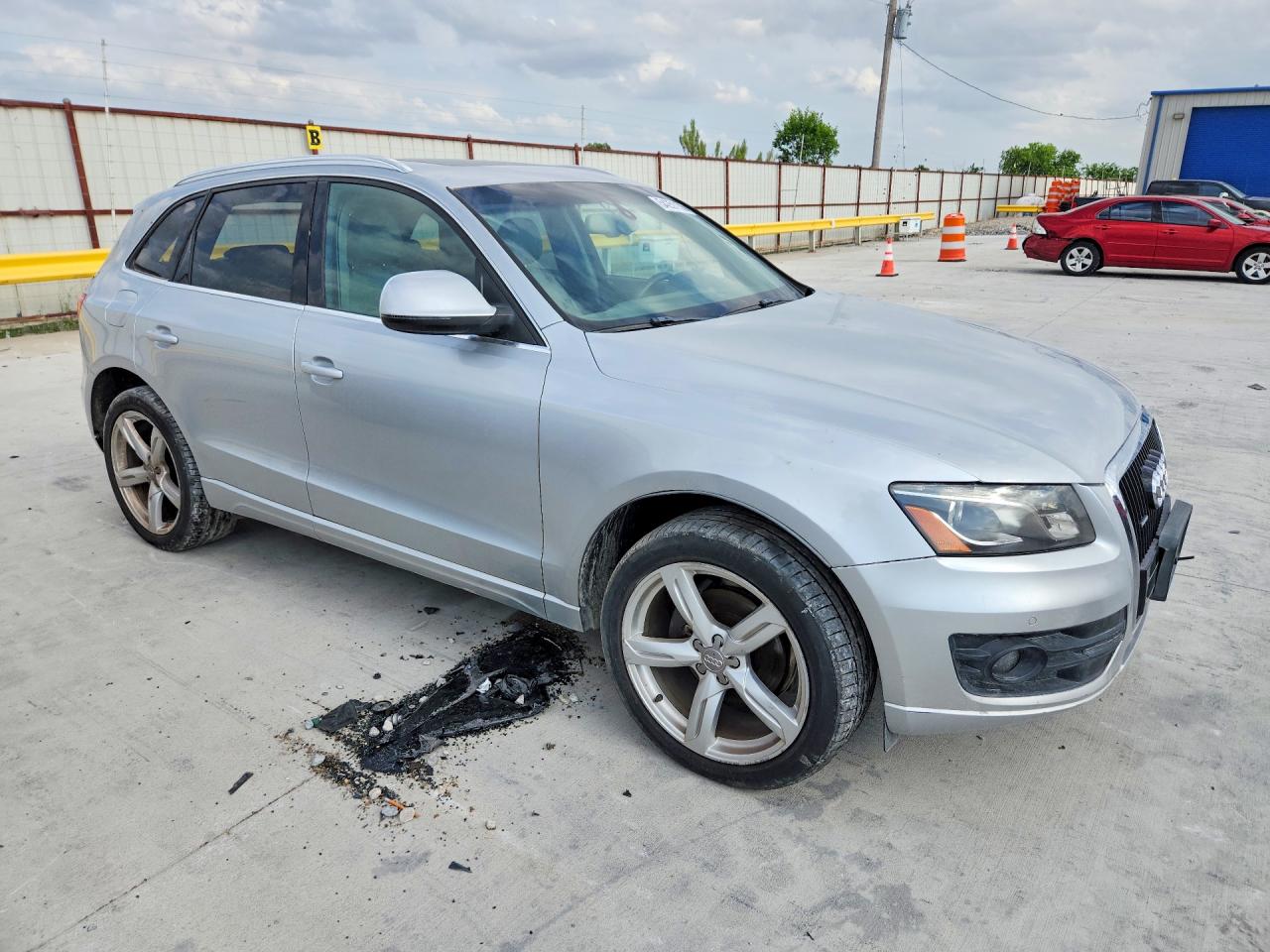2010 Audi Q5 Prestige Silver vin: WA1VKAFPXAA095506