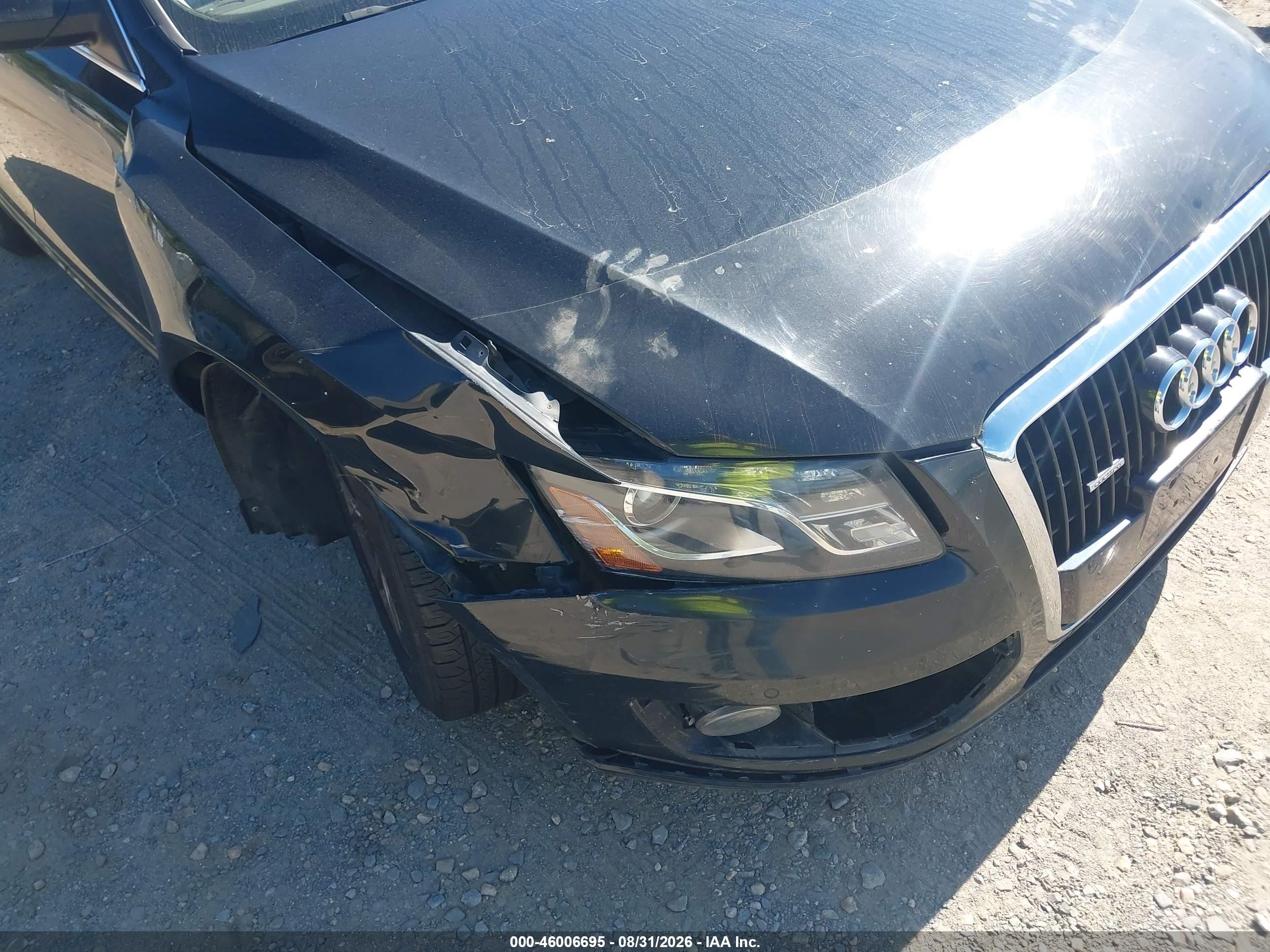 2010 Audi Q5 3.2 Premium Black vin: WA1VKAFPXAA108867