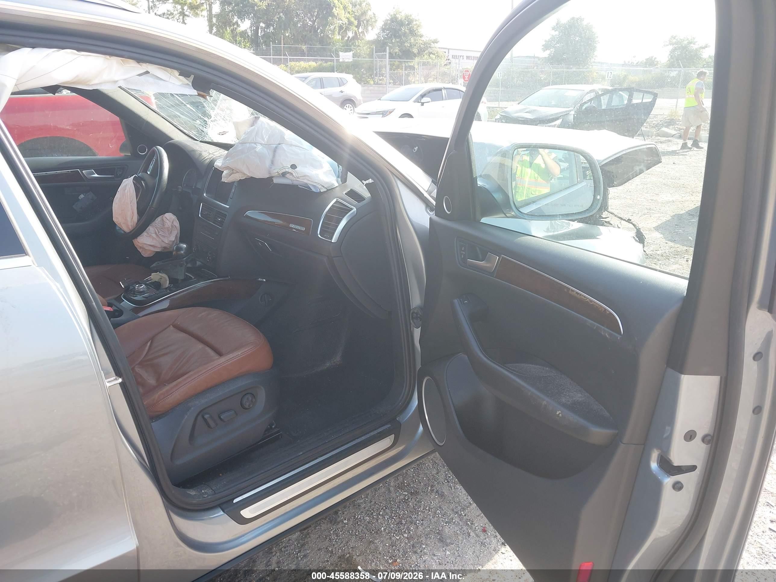 2010 Audi Q5 3.2 Premium Gray vin: WA1VKBFP3AA049781