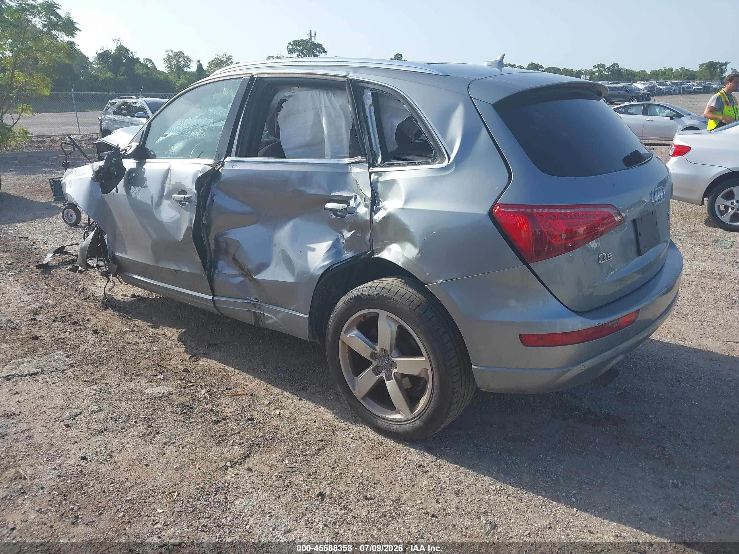 2010 Audi Q5 3.2 Premium Gray vin: WA1VKBFP3AA049781