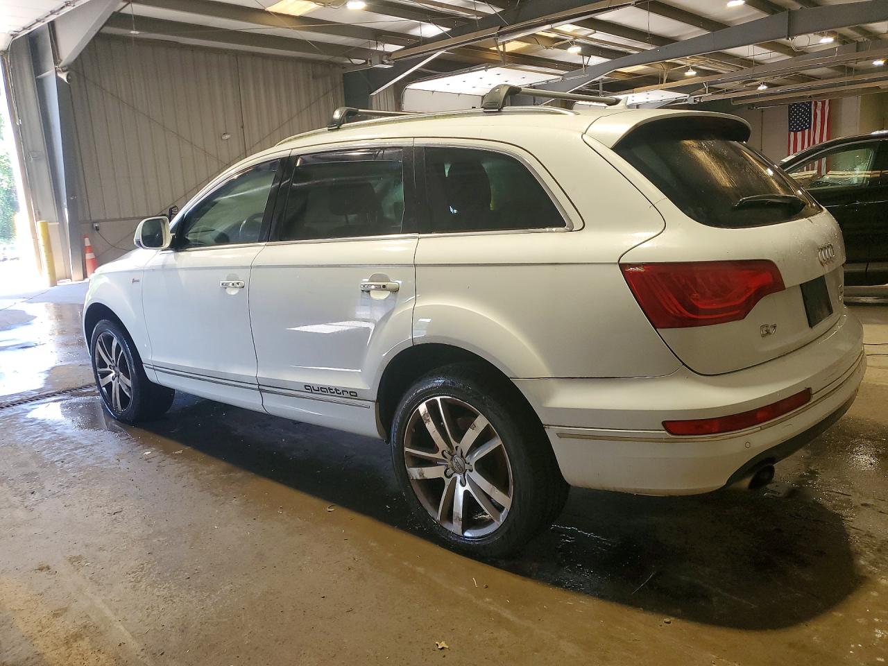 2013 Audi Q7 Prestige Cream vin: WA1VMAFE2DD009097