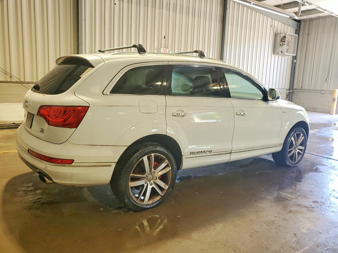 2013 Audi Q7 Prestige Cream vin: WA1VMAFE2DD009097