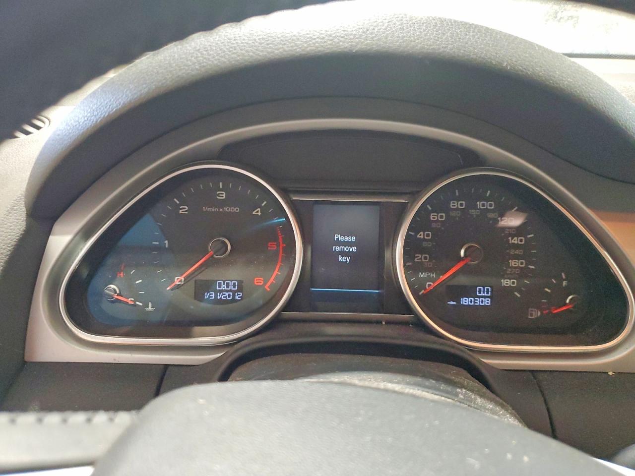 2013 Audi Q7 Prestige Cream vin: WA1VMAFE2DD009097
