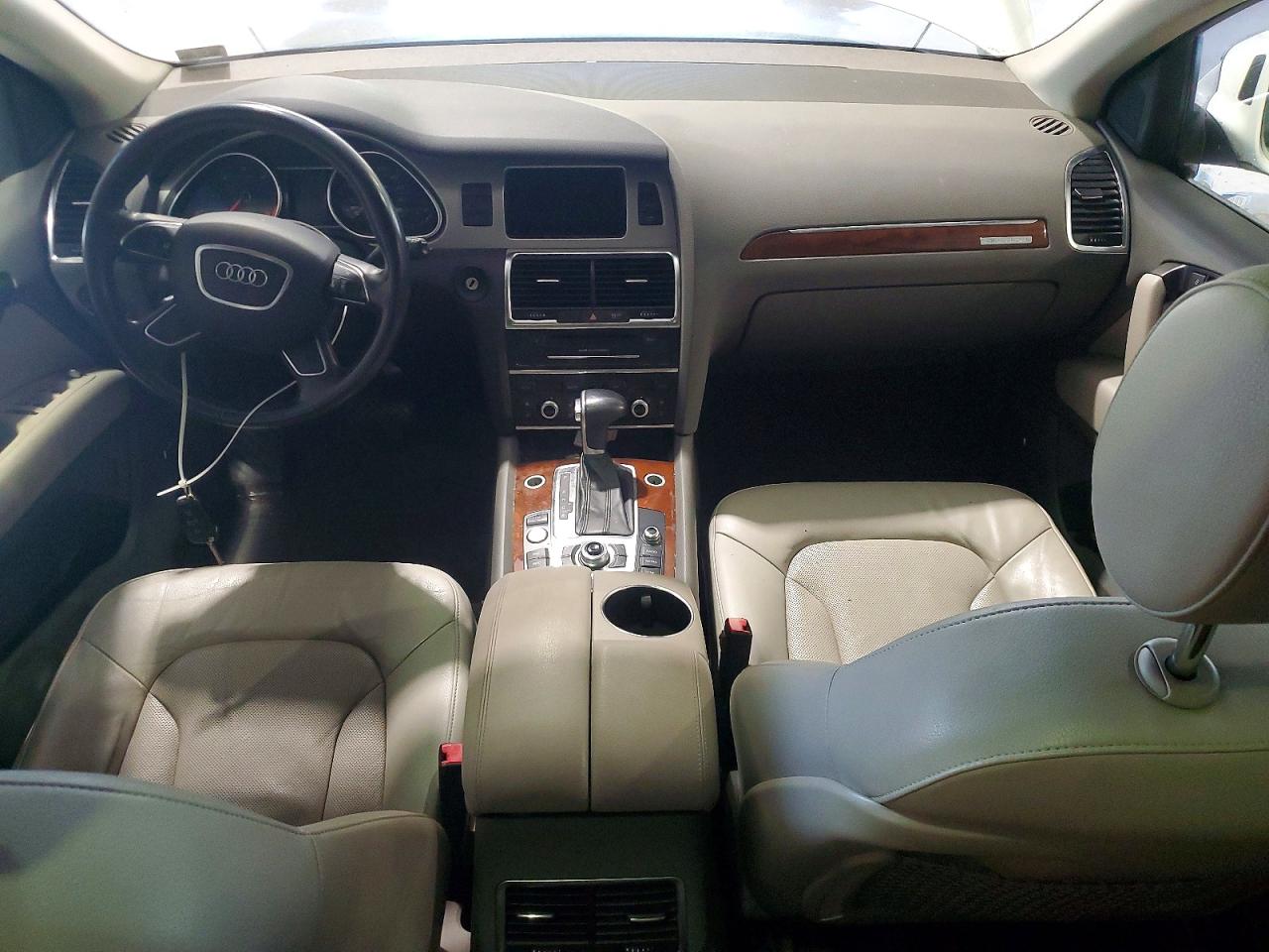 2013 Audi Q7 Prestige Cream vin: WA1VMAFE2DD009097