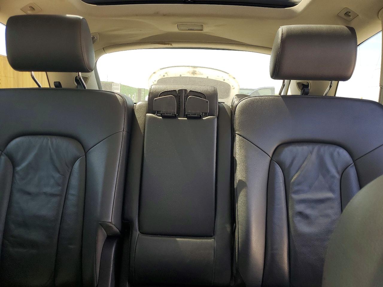 2010 Audi Q7 Prestige Black vin: WA1VMAFE5AD007680