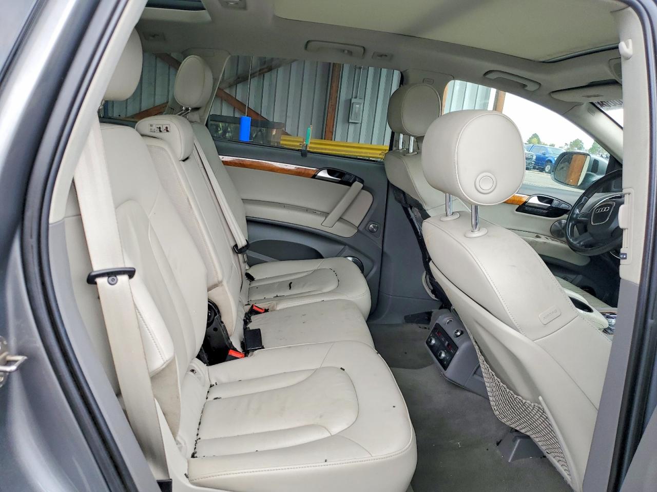 2010 Audi Q7 Prestige Gray vin: WA1VMAFE7AD002657
