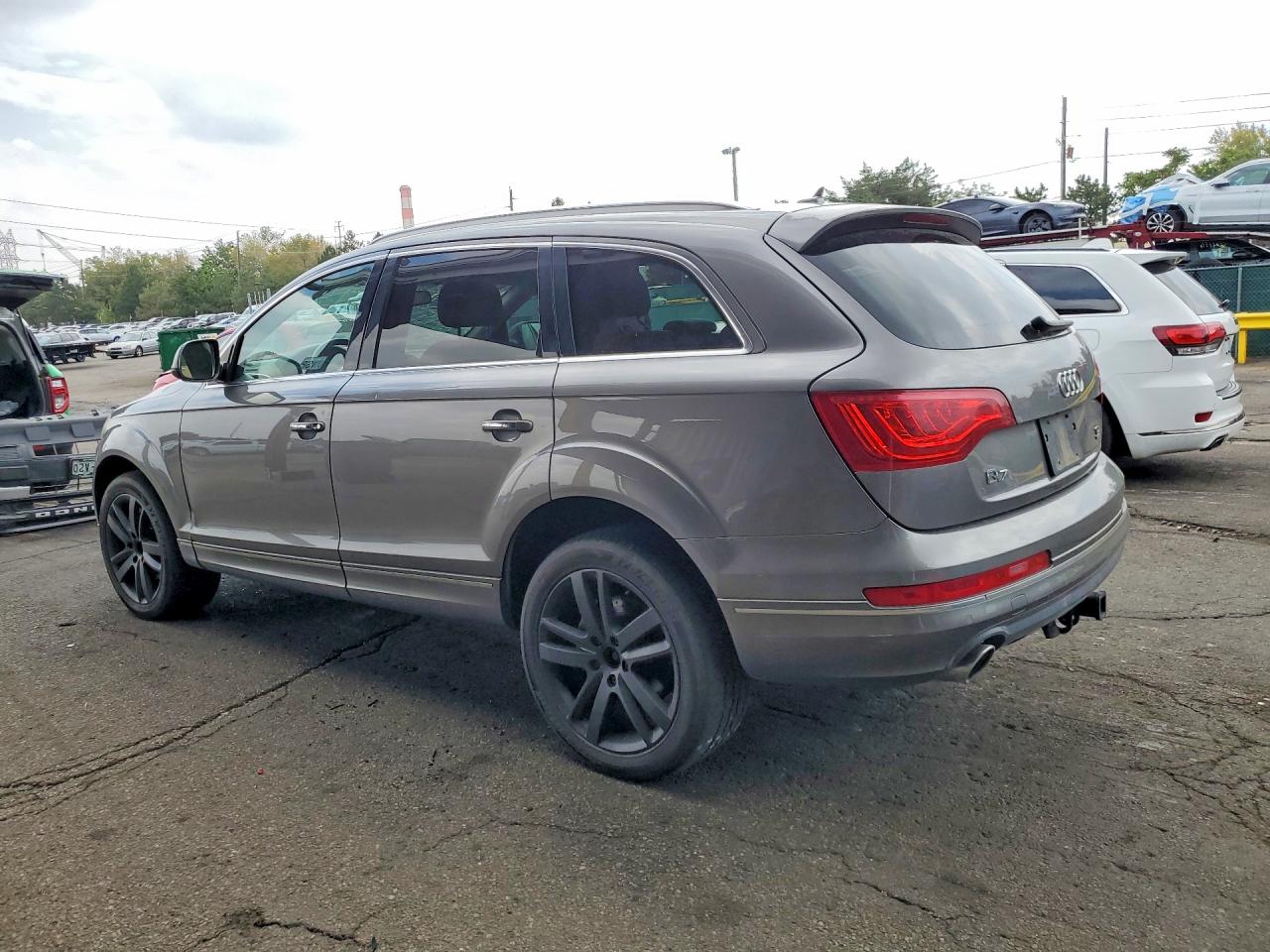 2010 Audi Q7 Prestige Gray vin: WA1VMAFE7AD002657