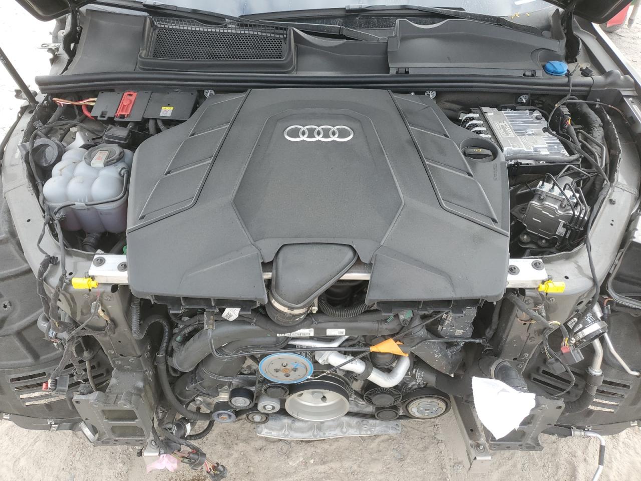 2025 Audi Q7 Prestige Gray vin: WA1VVBF74SD010236
