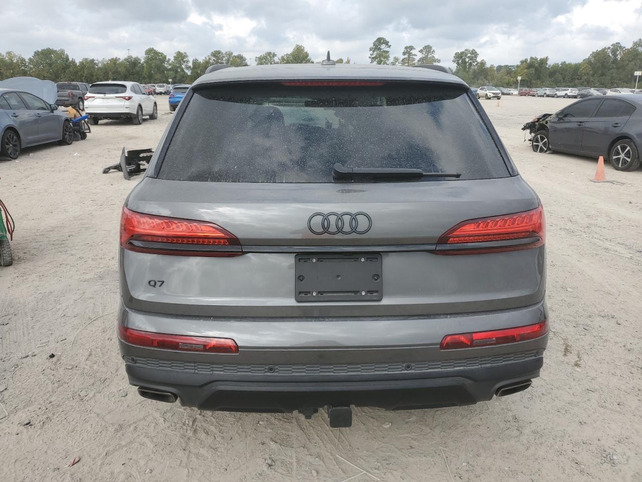 2025 Audi Q7 Prestige Gray vin: WA1VVBF74SD010236