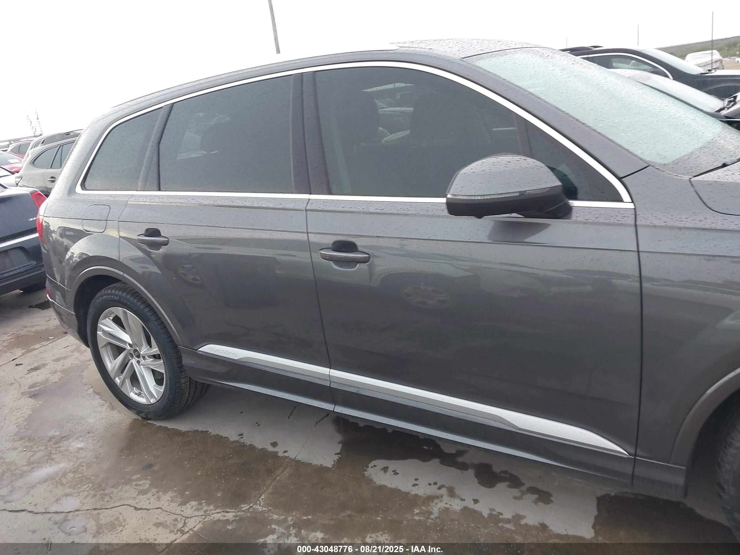 2023 Audi Q7 Prestige 55 Tfsi Quattro Tiptronic Gray vin: WA1VXBF75PD026785