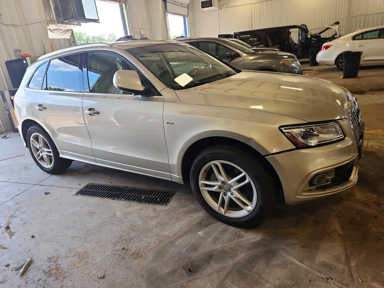 2013 Audi Q5 Prestige Silver vin: WA1WGAFP1DA092178