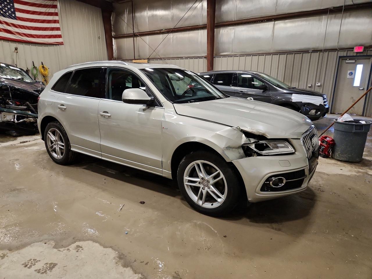 2014 Audi Q5 Prestige Silver vin: WA1WGAFP3EA109077